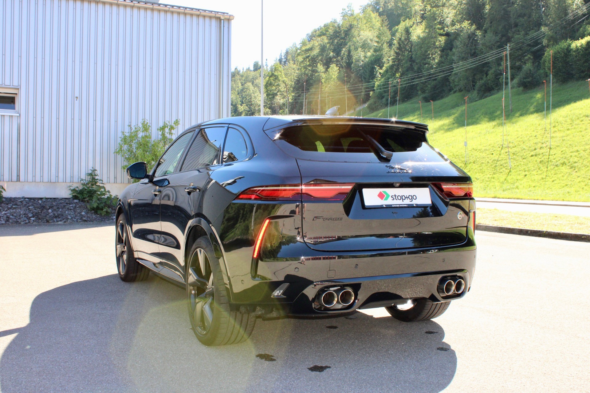 JAGUAR F-Pace 5.0 V8 SVR P550 AWD-image-6