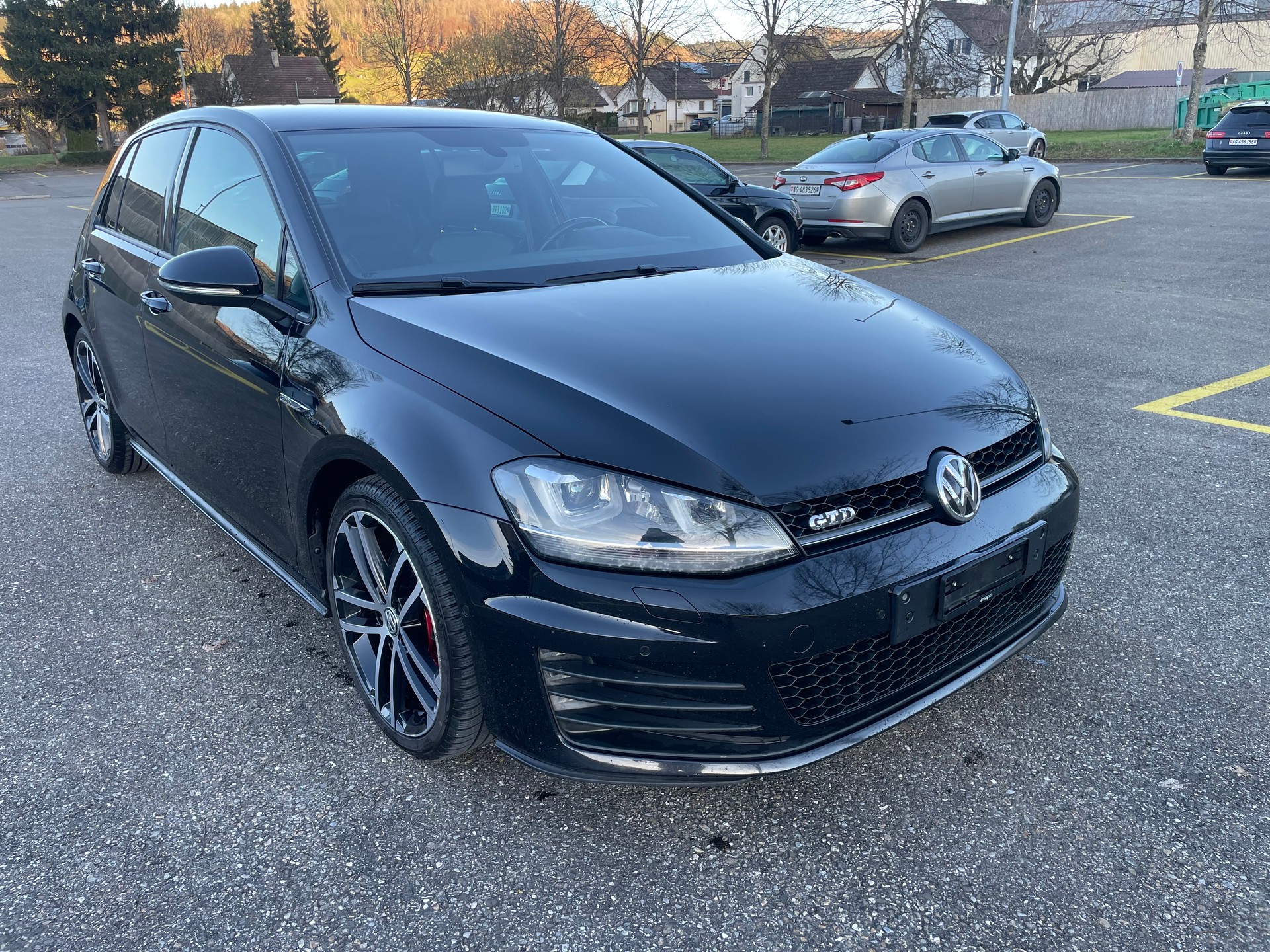 VW Golf 2.0 TDI GTD-image-2