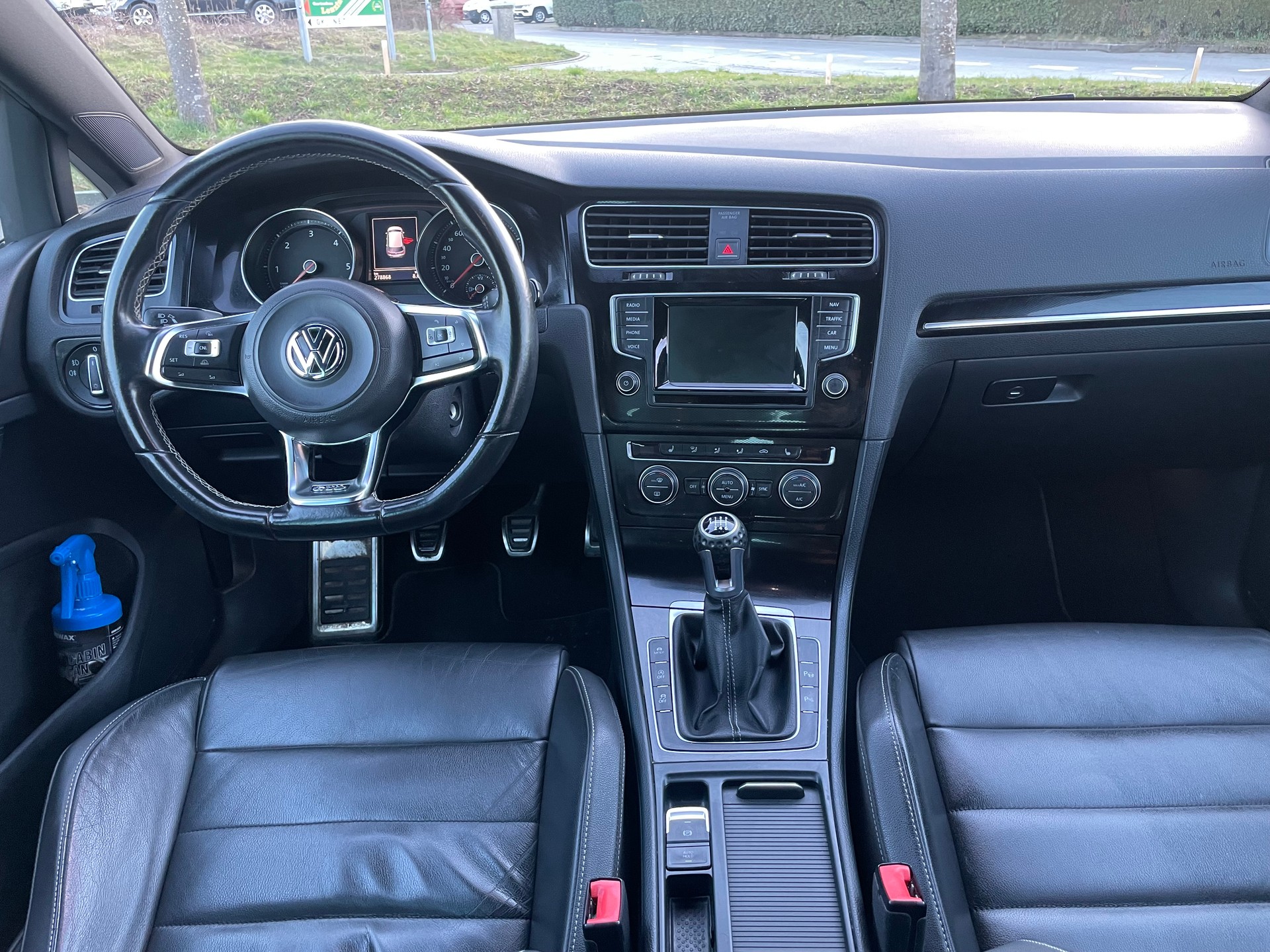 VW Golf 2.0 TDI GTD-image-8