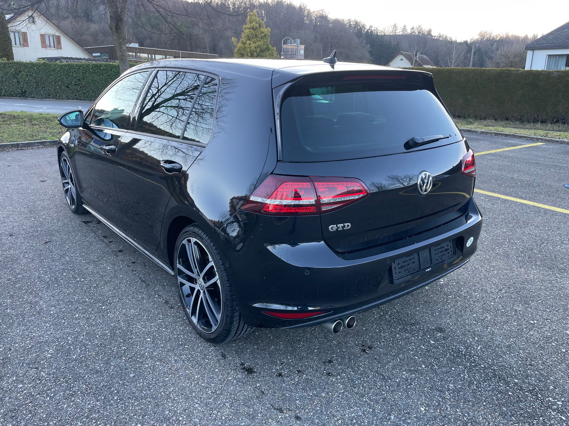 VW Golf 2.0 TDI GTD-image-4