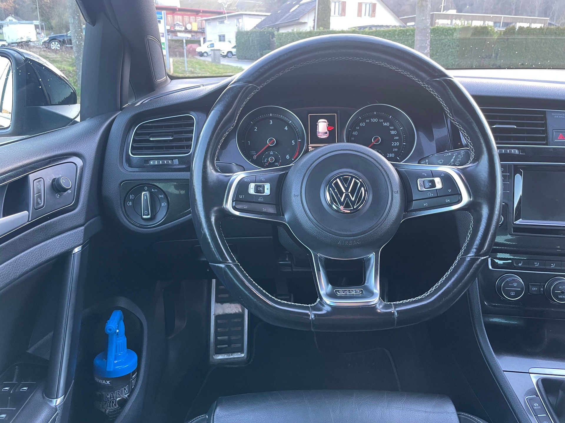 VW Golf 2.0 TDI GTD-image-9