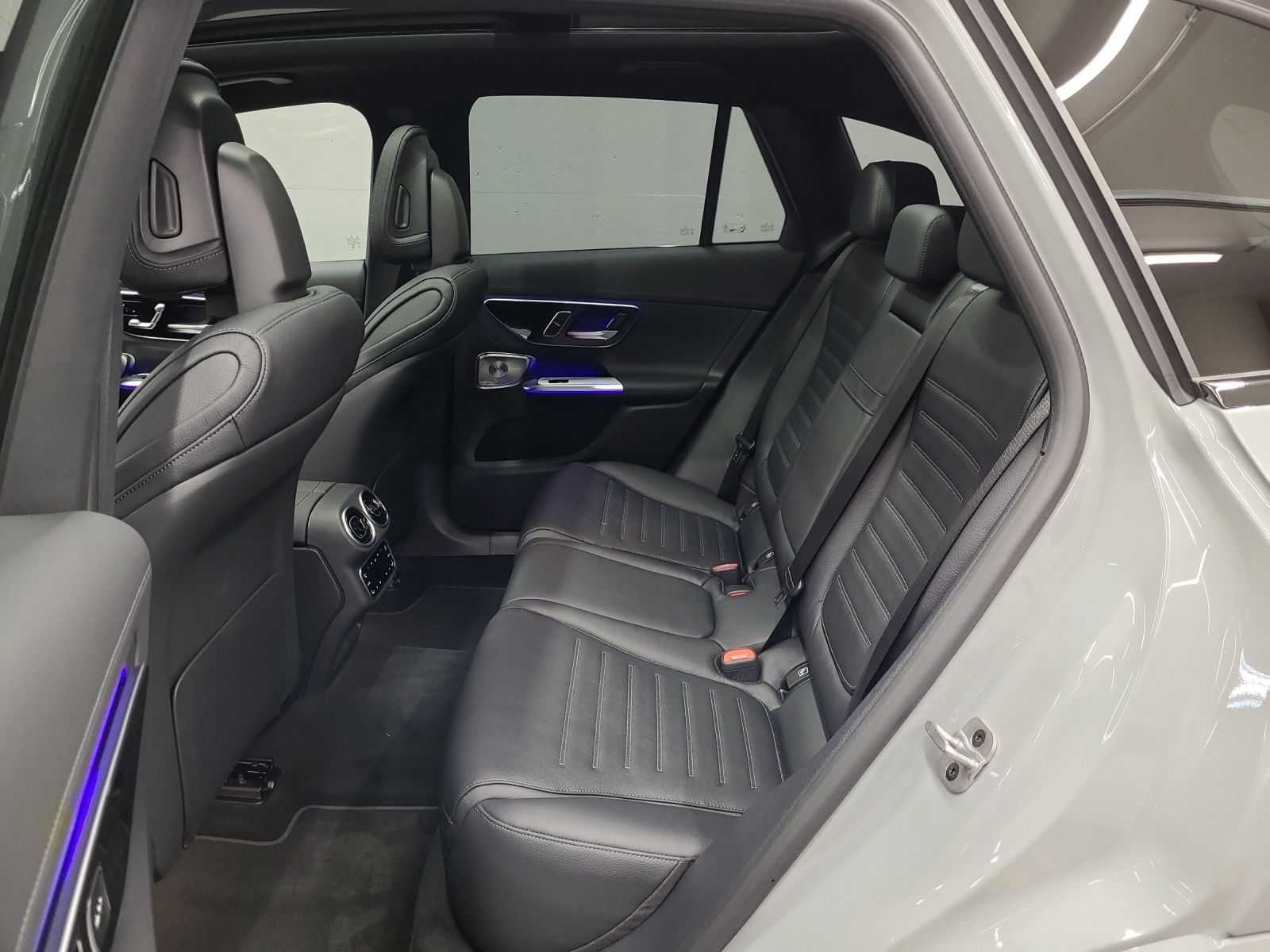 MERCEDES-BENZ GLC 220 d AMG Line 4Matic-image-9