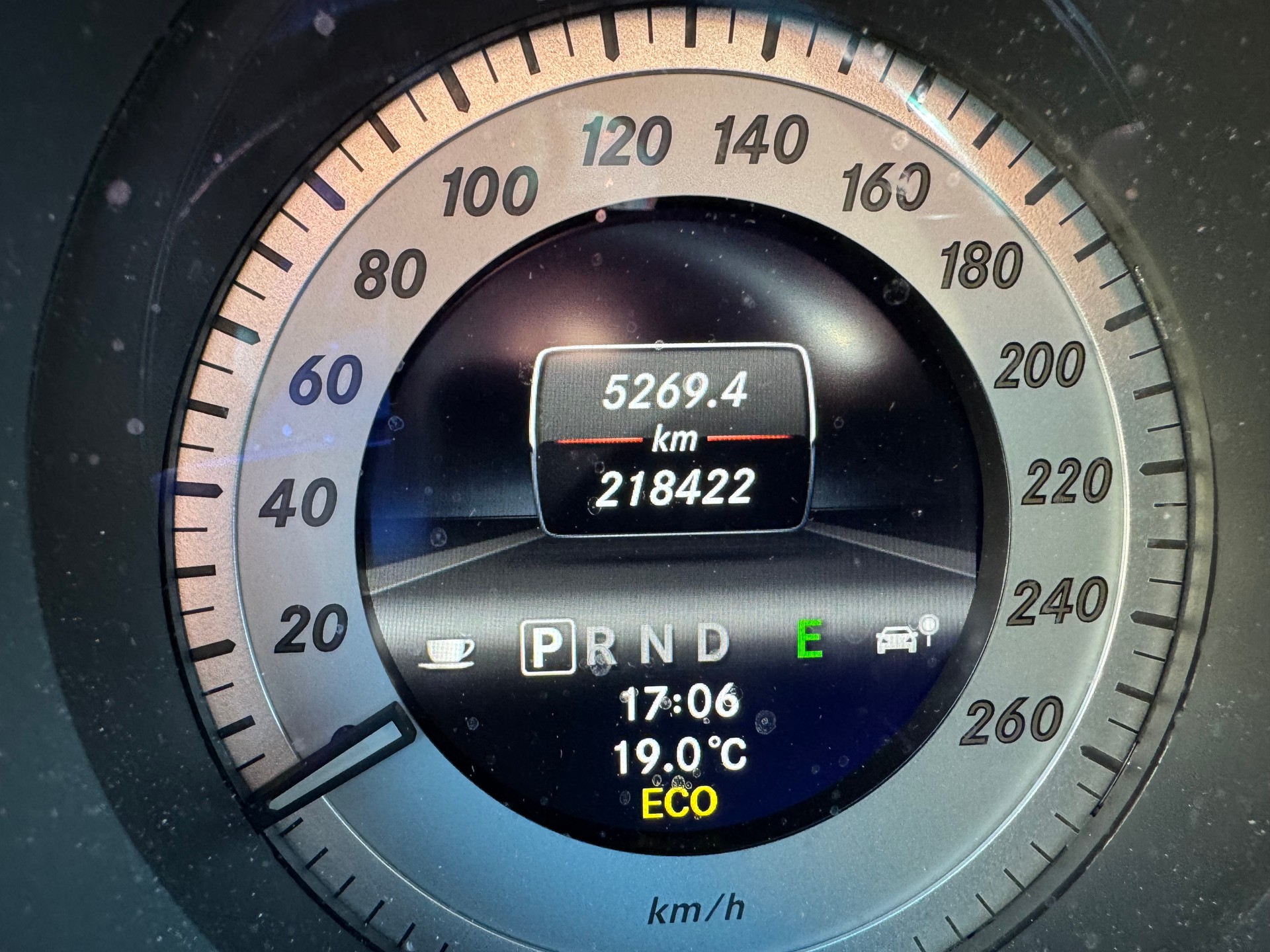 MERCEDES-BENZ C 250 CDI Elégance 4Matic 7G-Tronic-image-9