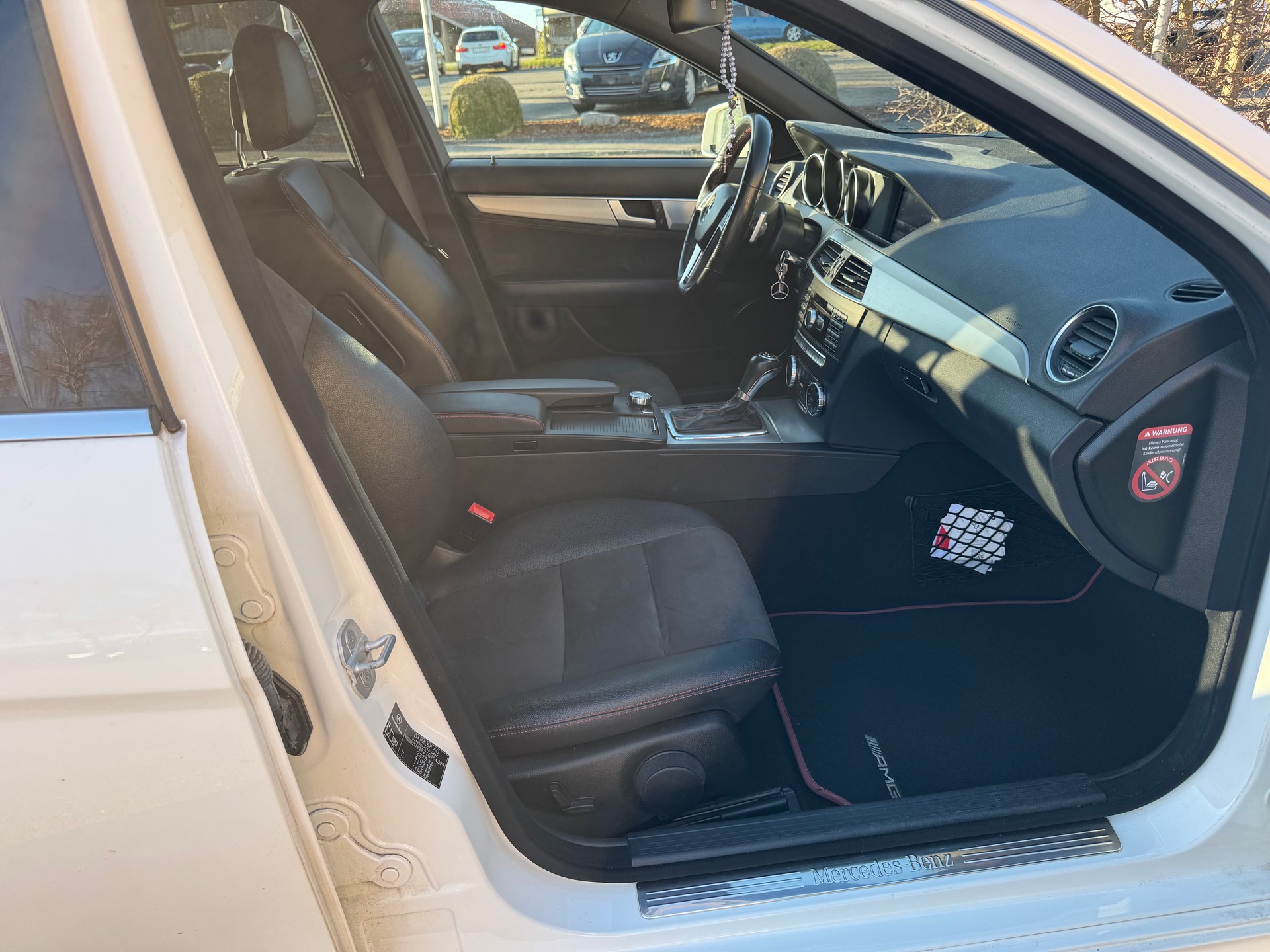 MERCEDES-BENZ C 250 CDI Elégance 4Matic 7G-Tronic-image-5