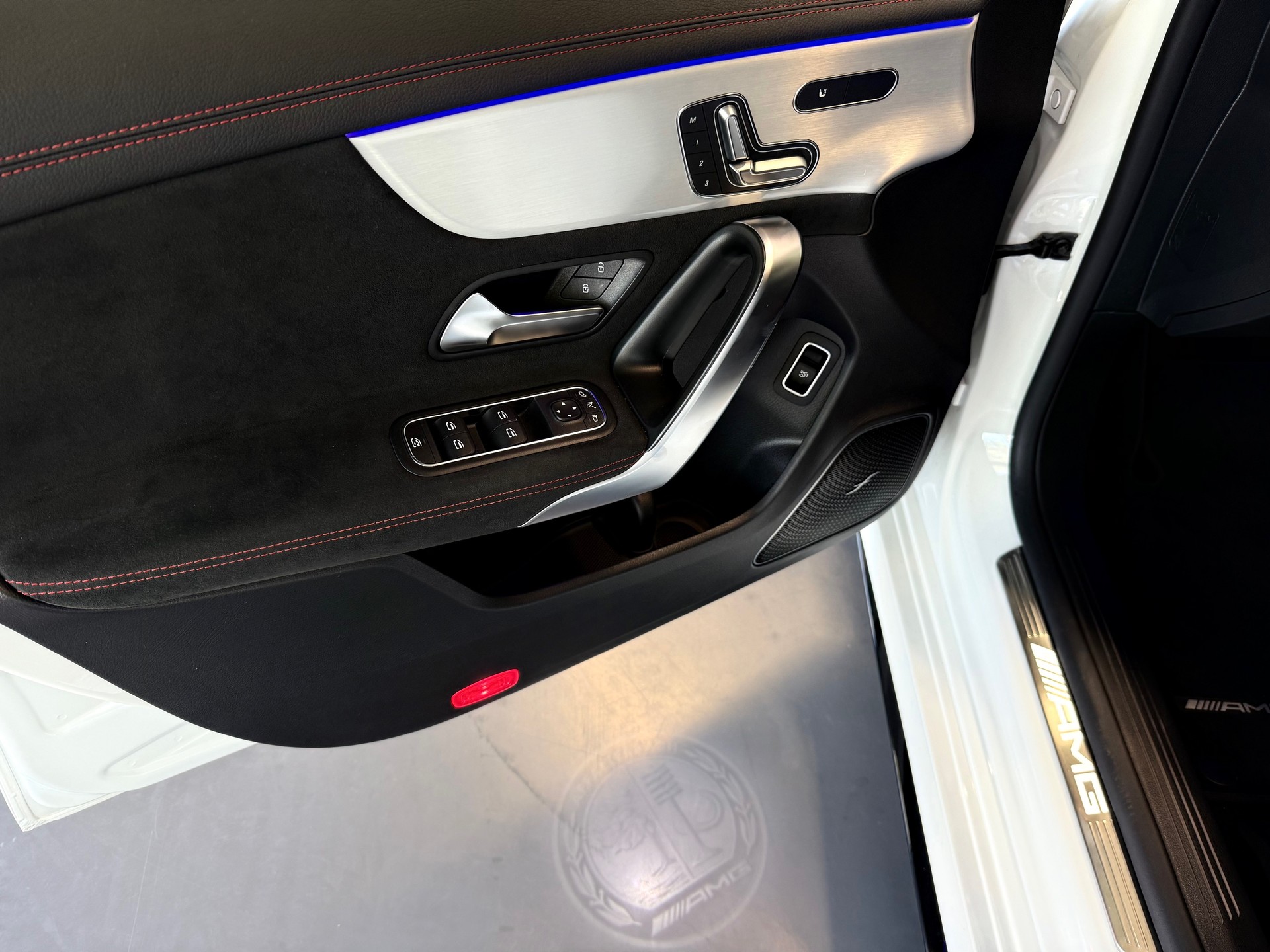 MERCEDES-BENZ CLA 45 S AMG 4Matic+ 8G-DCT-image-11