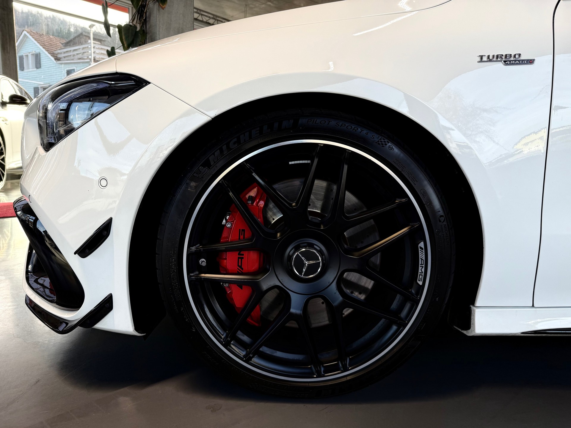 MERCEDES-BENZ CLA 45 S AMG 4Matic+ 8G-DCT-image-9