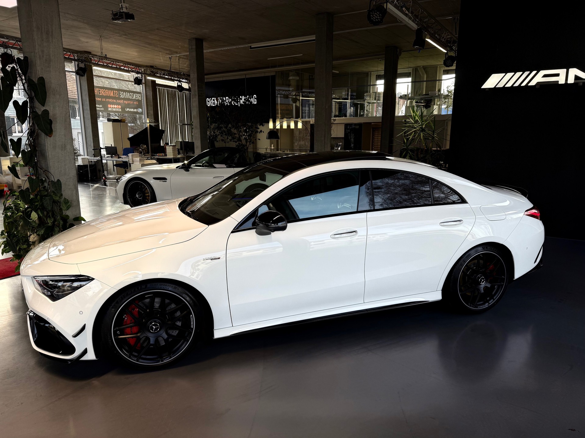 MERCEDES-BENZ CLA 45 S AMG 4Matic+ 8G-DCT-image-4