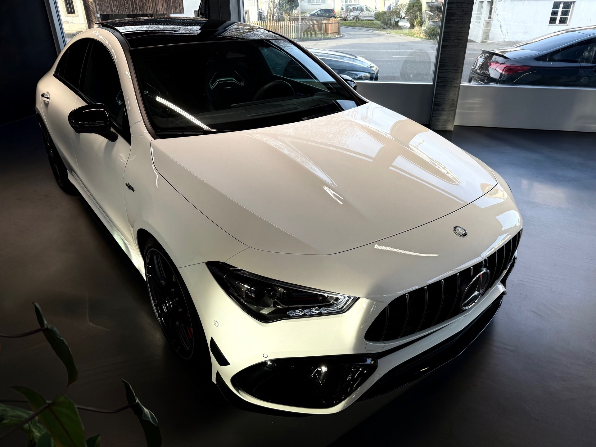 MERCEDES-BENZ CLA 45 S AMG 4Matic+ 8G-DCT-image-3
