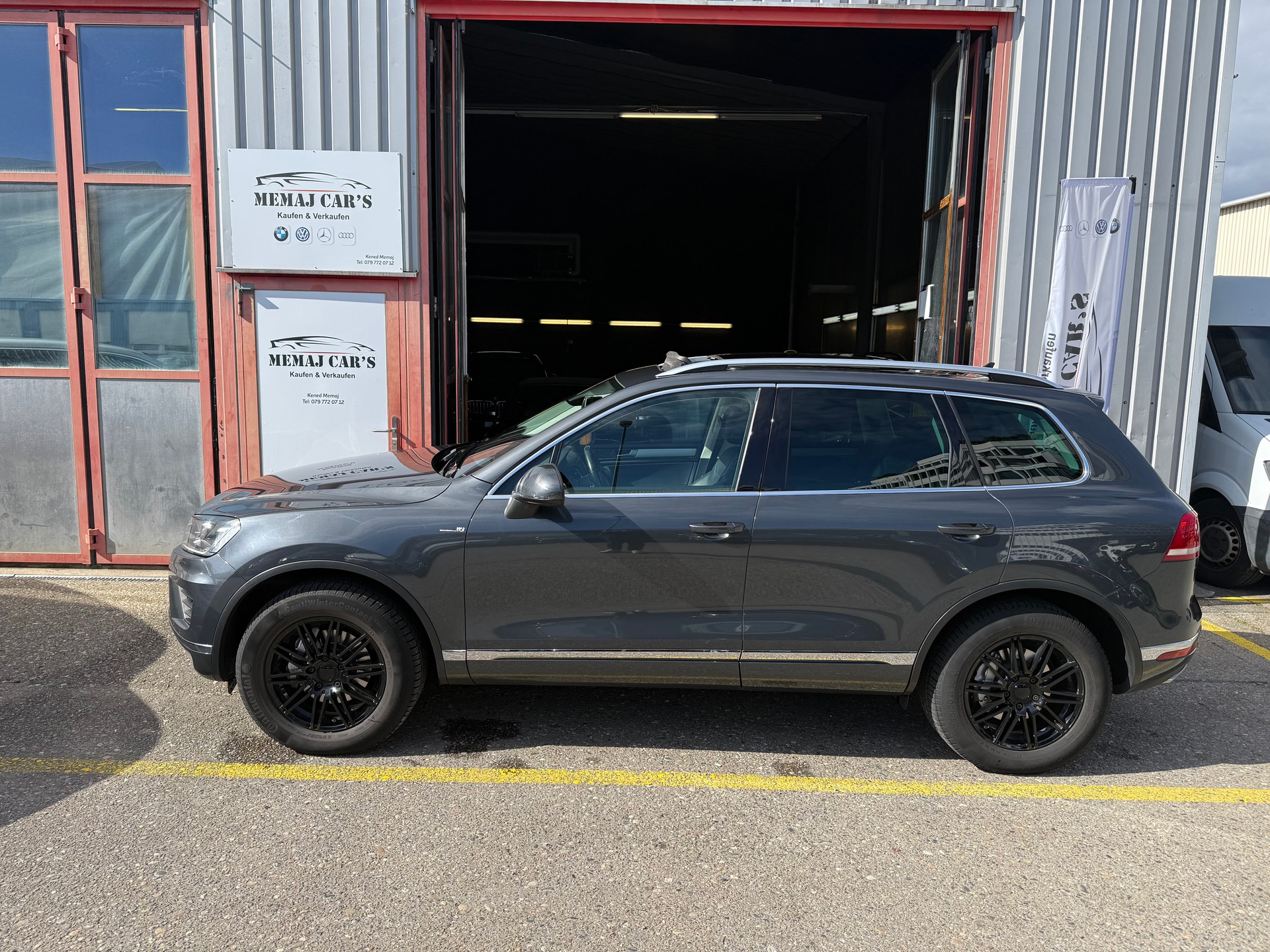VW Touareg 3.0 TDI BMT Peak Tiptronic AHK3500kg Panorama Dach-image-3