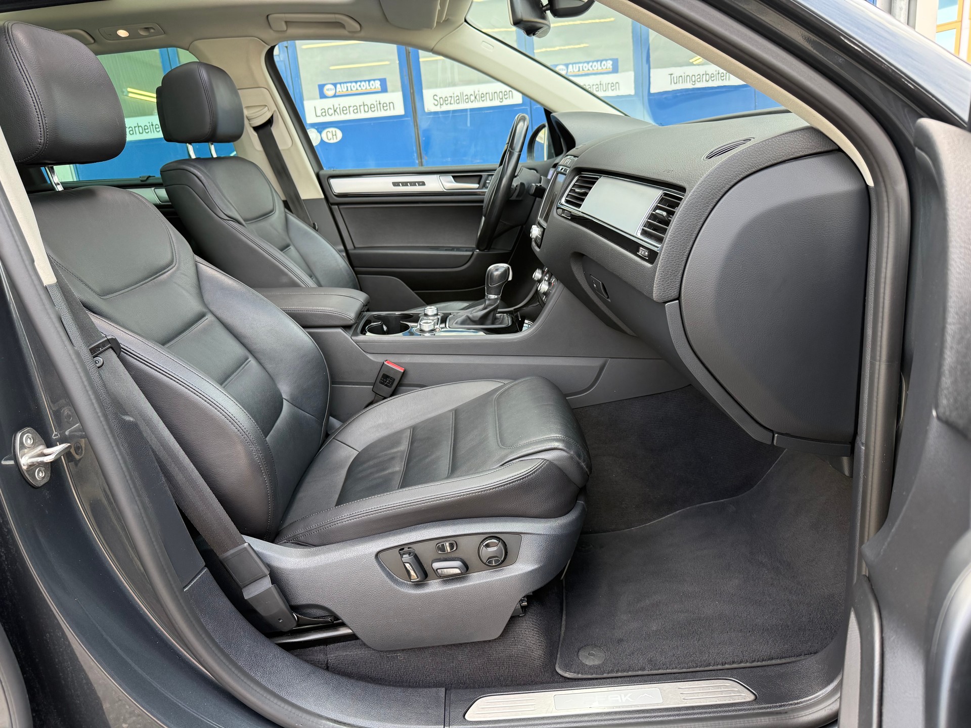 VW Touareg 3.0 TDI BMT Peak Tiptronic AHK3500kg Panorama Dach-image-15