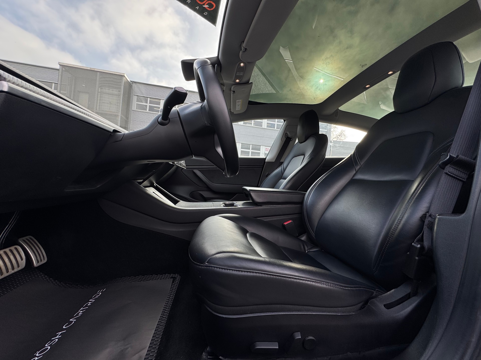 TESLA Model 3 Performance D AWD-image-12