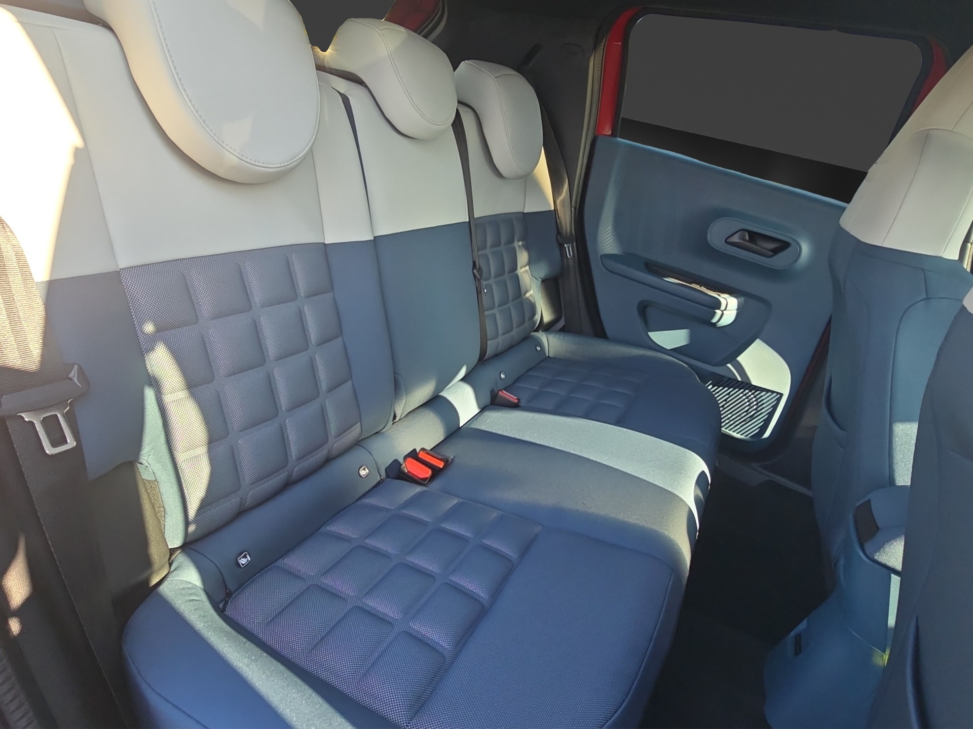 FIAT Grande Panda MHEV La Prima-image-16