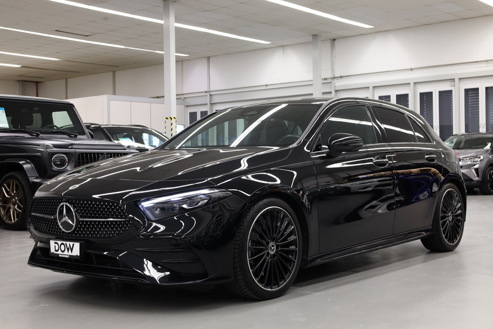 MERCEDES-BENZ A 250 AMG Line 4m-image-2