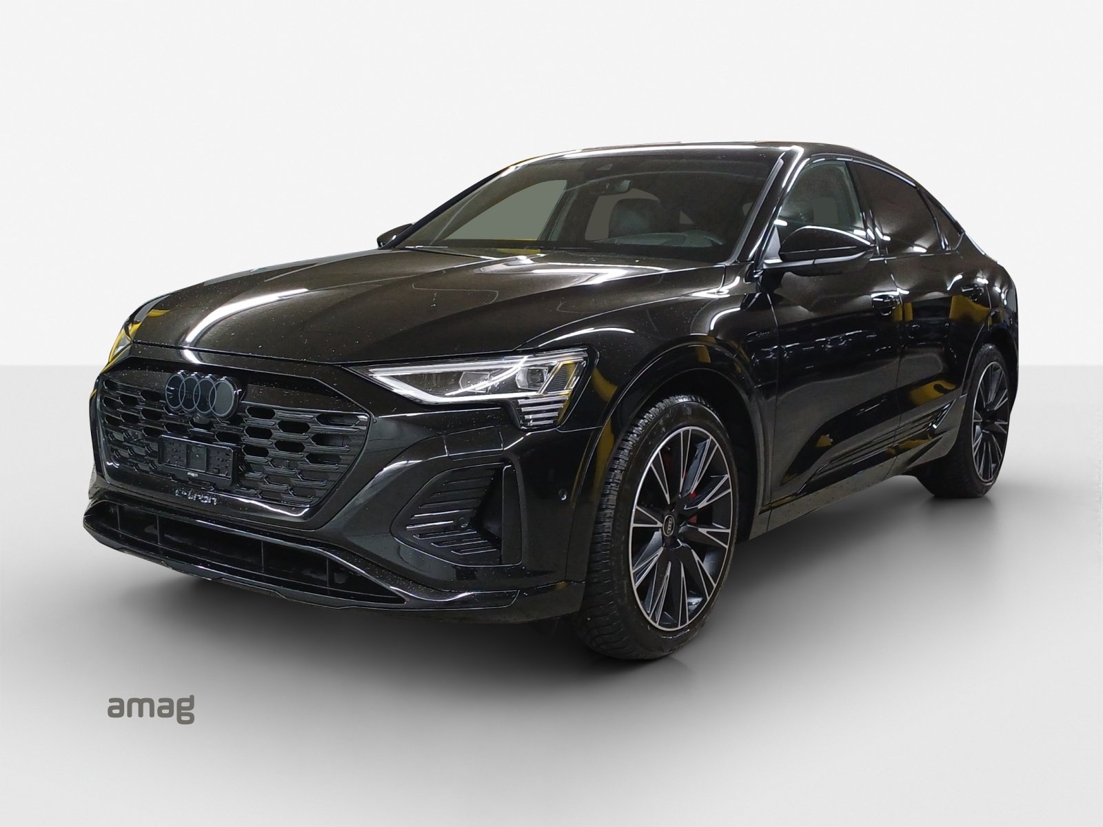 AUDI Q8 Sportback 55 e-tron S line quattro-image-0