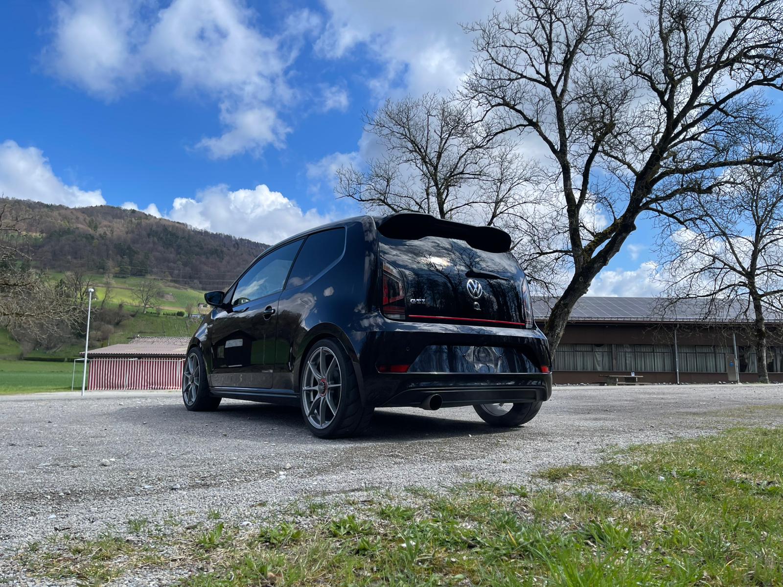 VW Up 1.0 TSI GTI-image-3