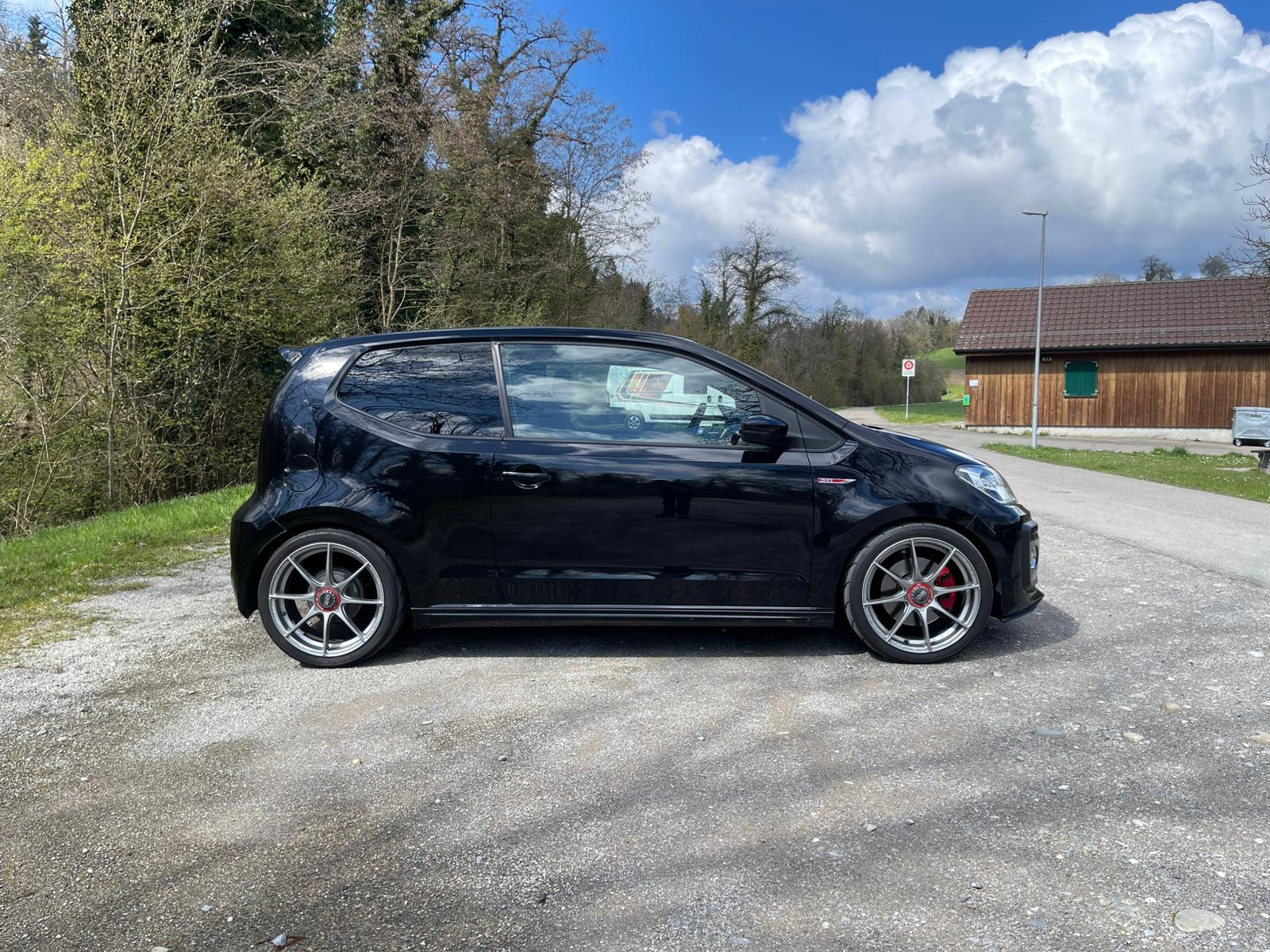 VW Up 1.0 TSI GTI-image-1