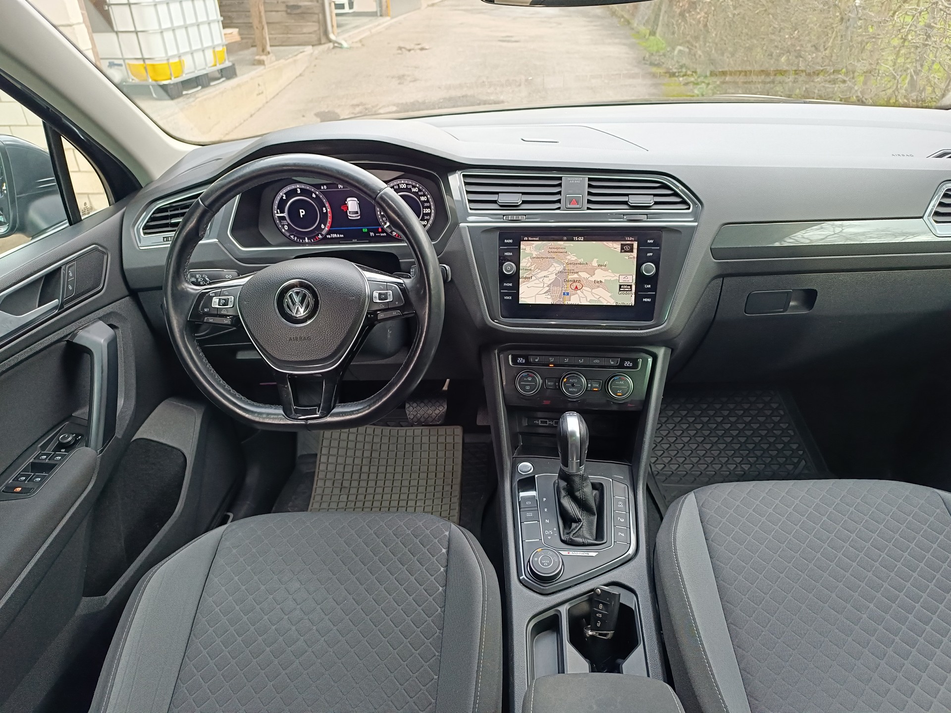VW Tiguan 2.0 TDI SCR Comfortline 4Motion DSG-image-8