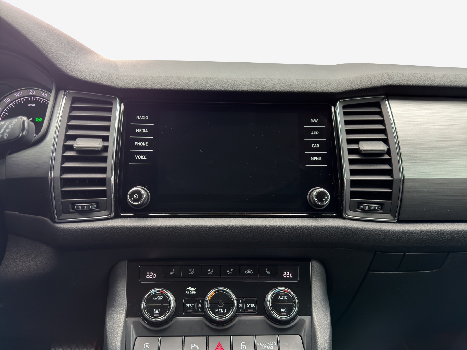 SKODA Kodiaq 2.0 TSI Ambition 4x4-image-10