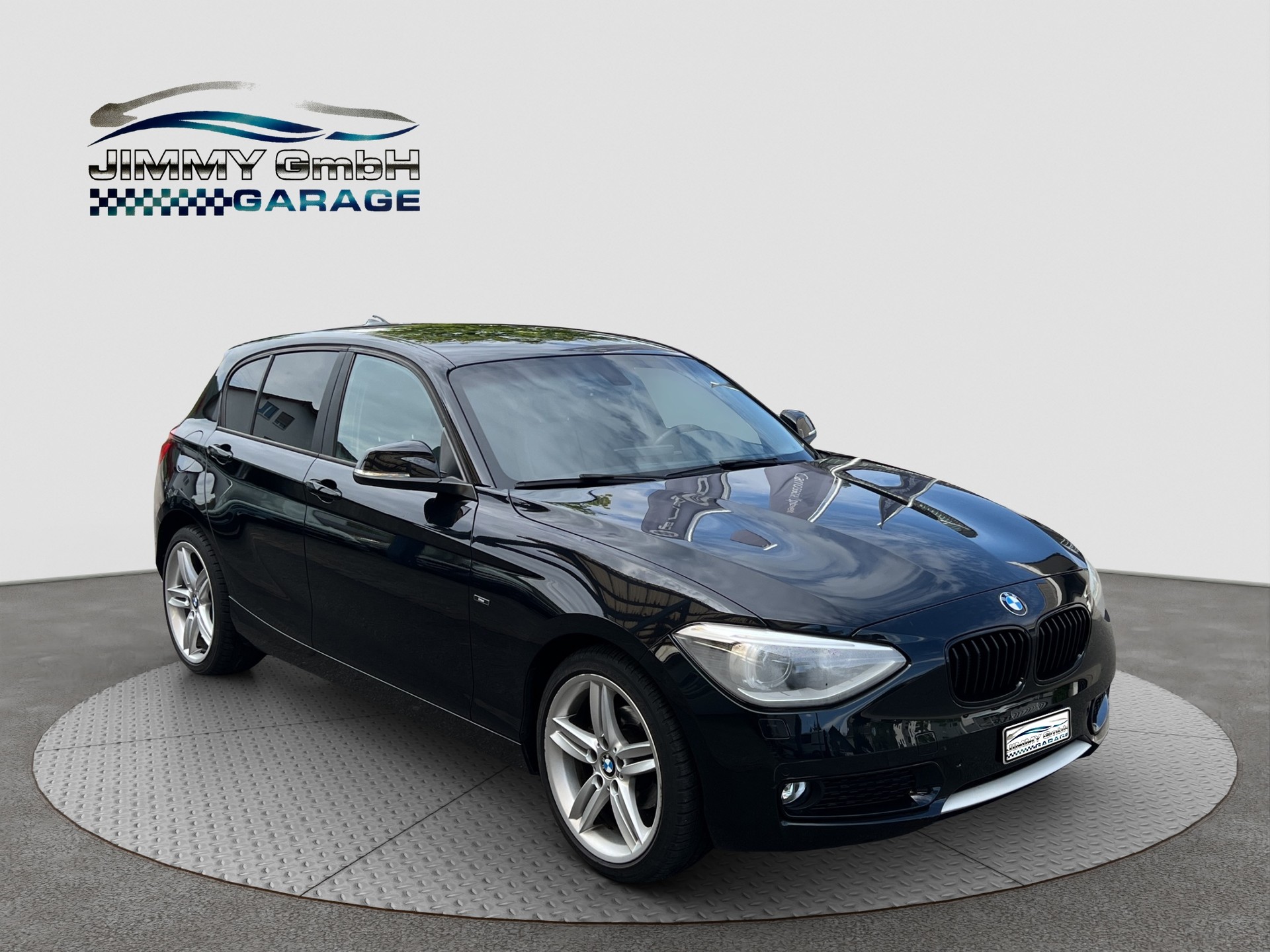 BMW 116i Urban Line Steptronic-image-7