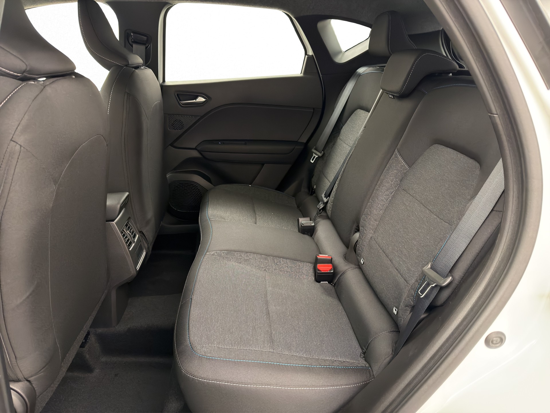 RENAULT Captur 1.3 TCe 140 evolution EDC-image-11