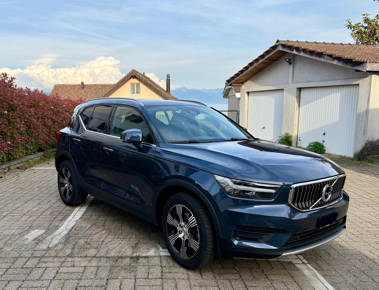 VOLVO 2.0 B4 MH Inscription AWD-image-0