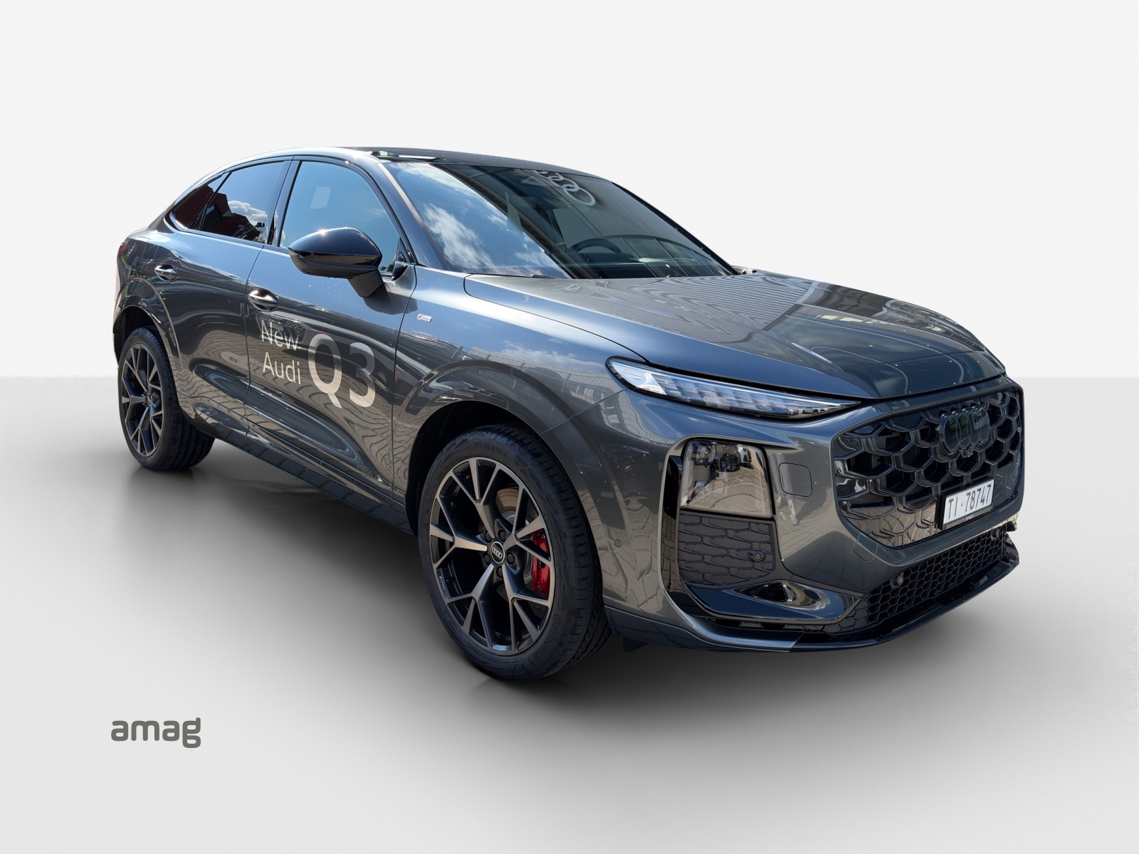 AUDI Q3 Sportback TFSI quattro 195 kW S tronic-image-5