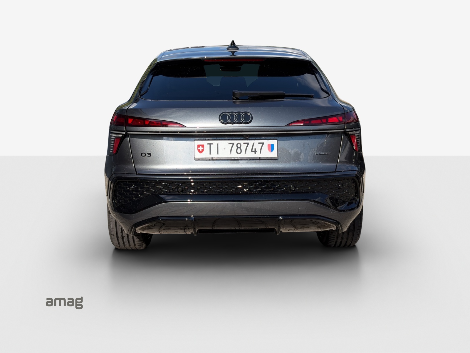 AUDI Q3 Sportback TFSI quattro 195 kW S tronic-image-3