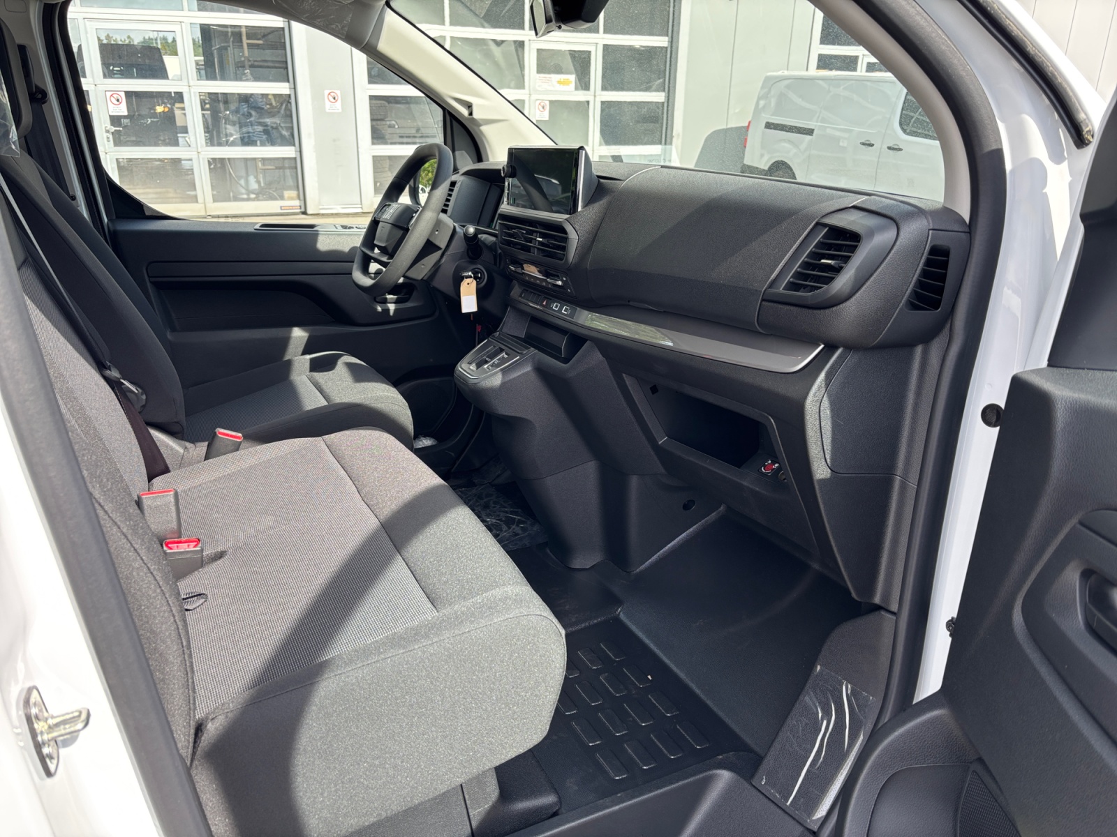 FIAT Scudo COMBI L3 2.2 BlueHDi 180 PS-image-8