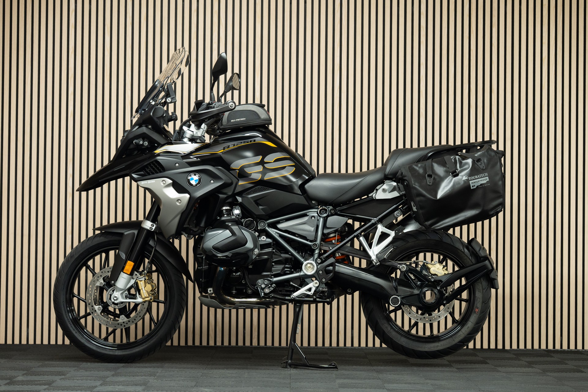 BMW R 1250 GS-showroom-element-1