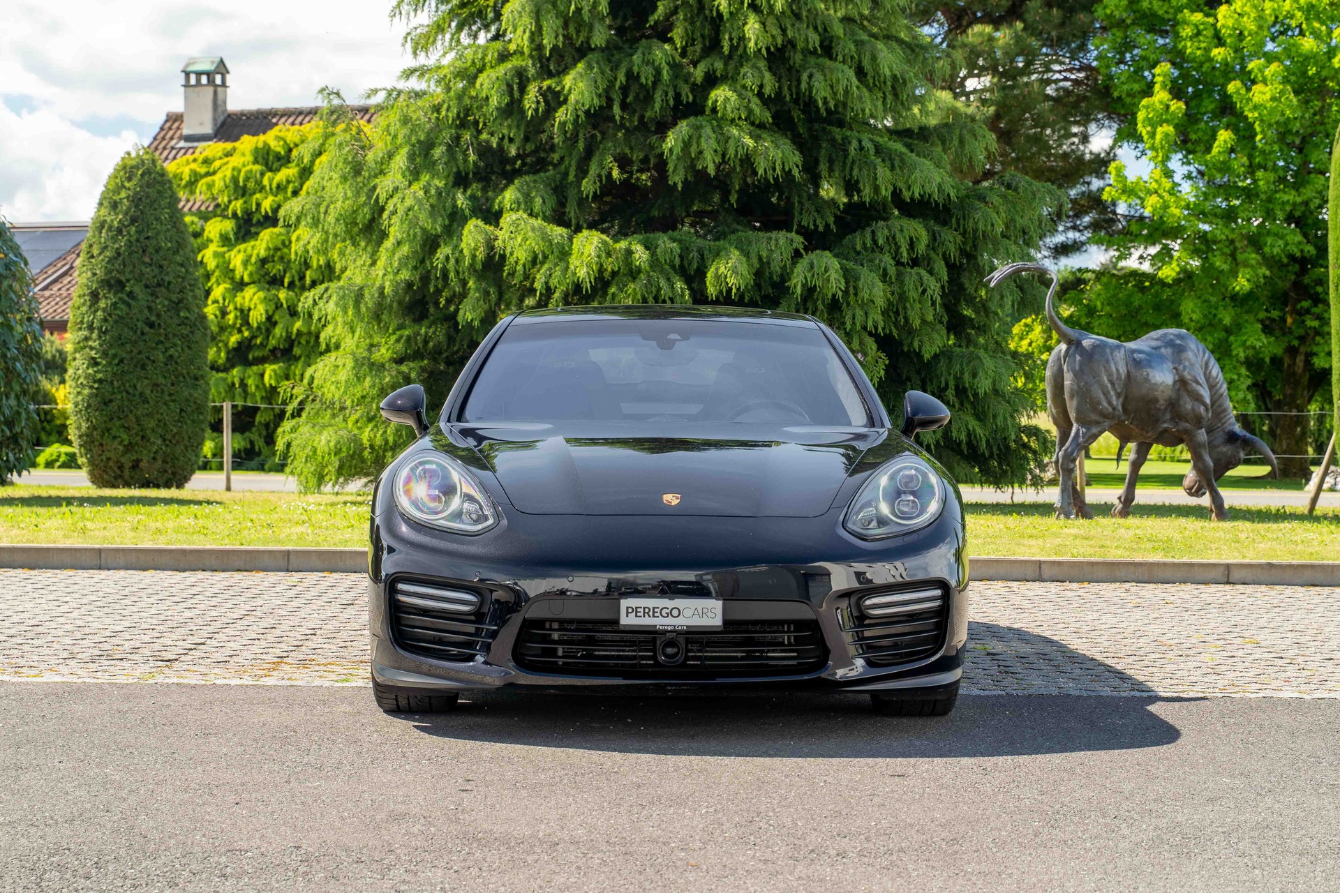 PORSCHE Panamera GTS 4.8 PDK-image-2