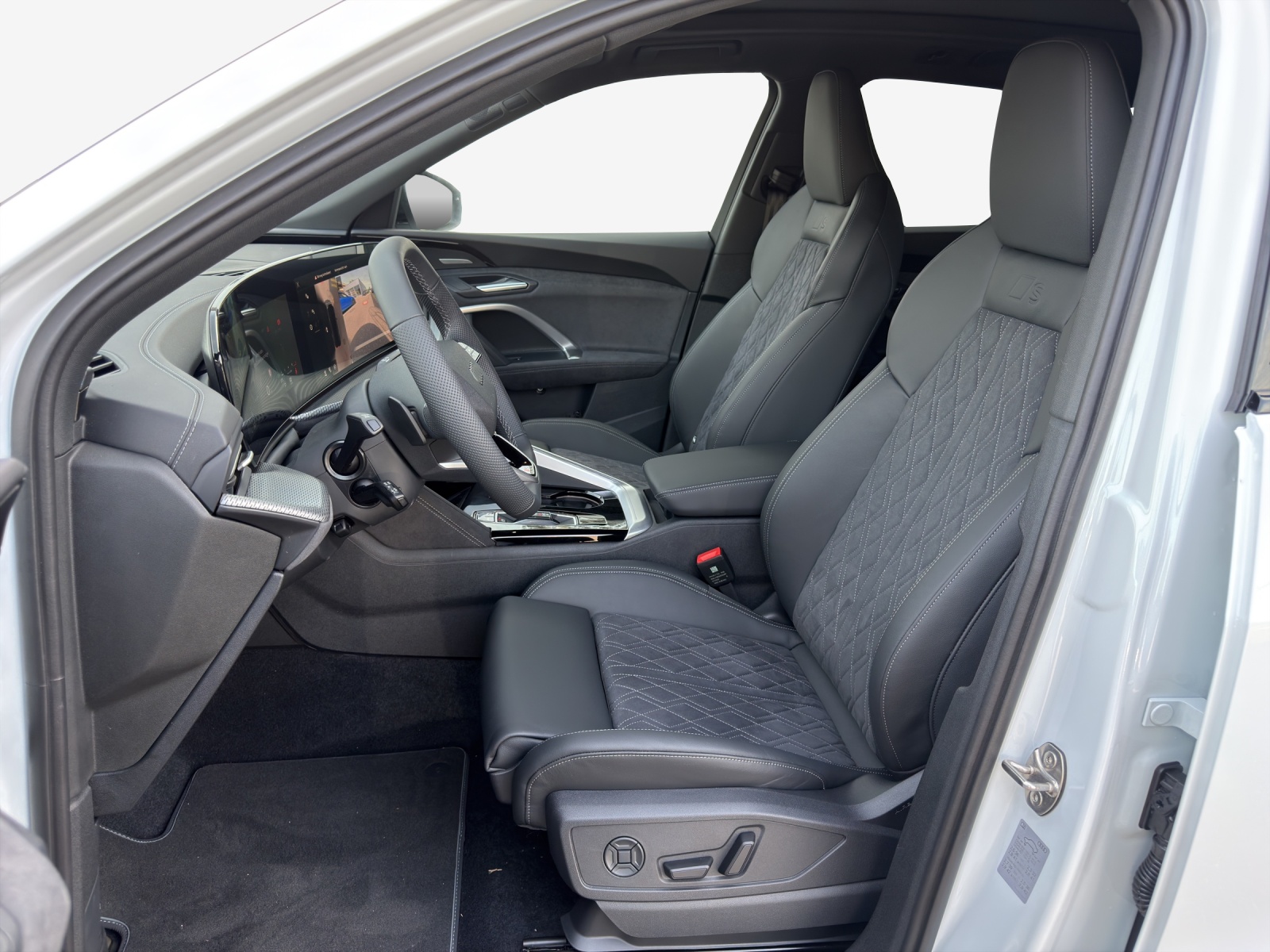 AUDI SQ5 TFSI quattro S-tronic-image-7