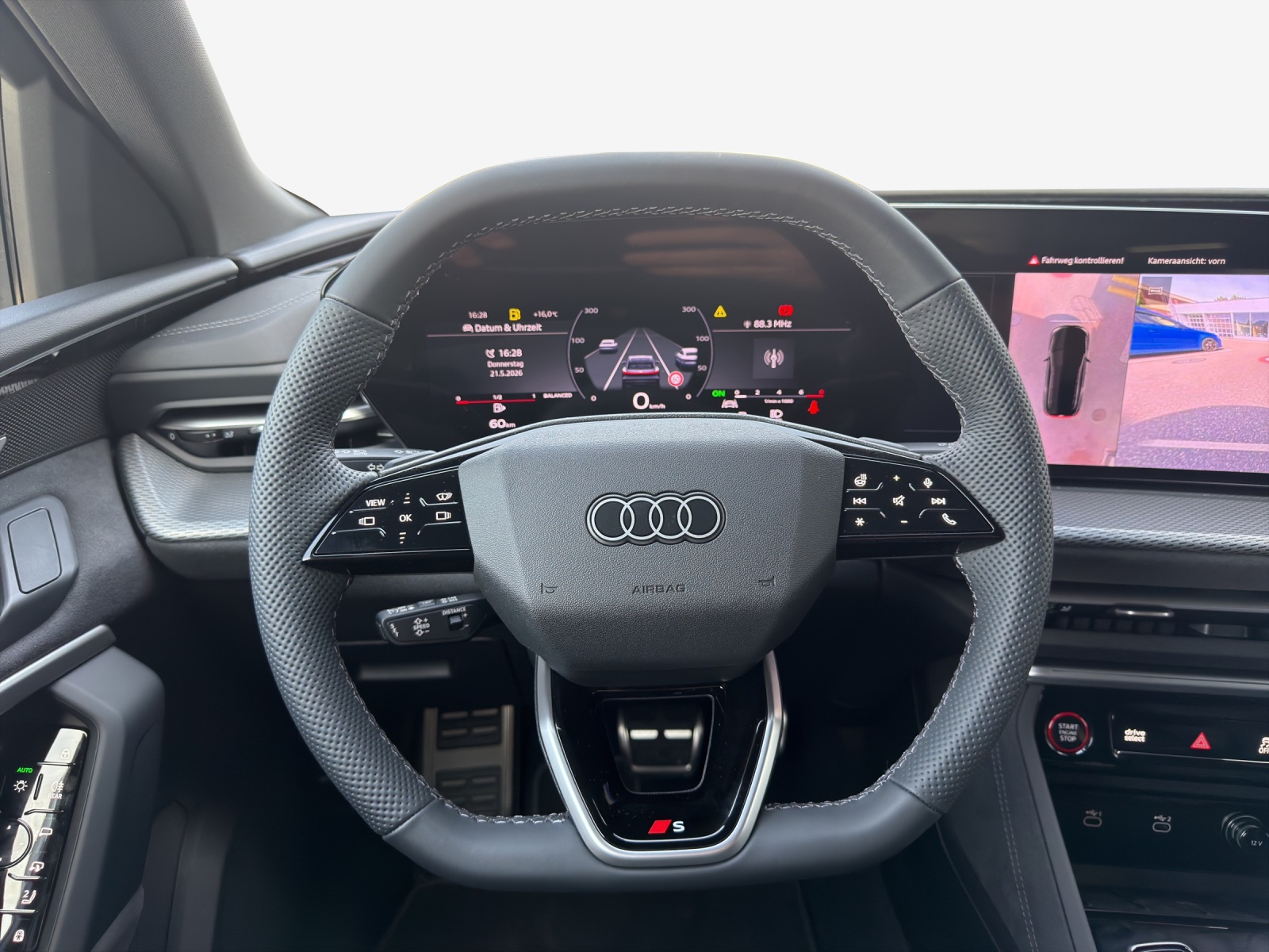 AUDI SQ5 TFSI quattro S-tronic-image-9