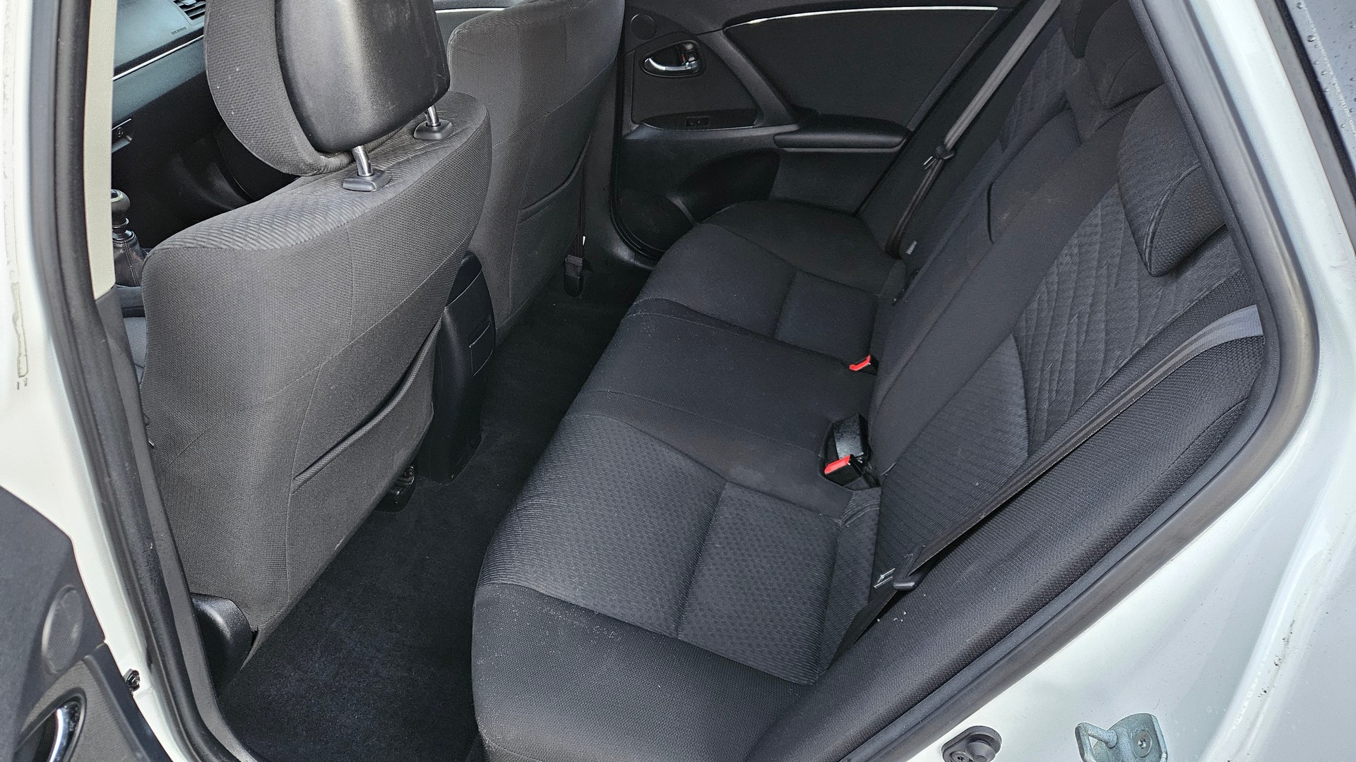 TOYOTA Avensis Sportswagon 2.2D-CAT Linea Sol-image-8