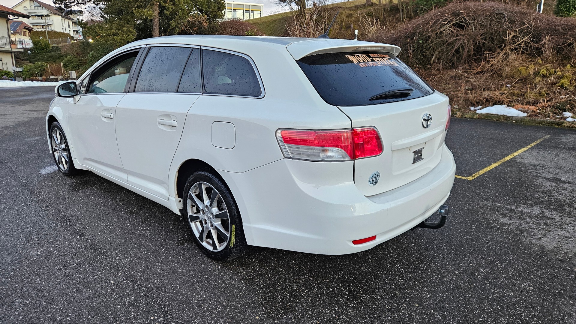TOYOTA Avensis Sportswagon 2.2D-CAT Linea Sol