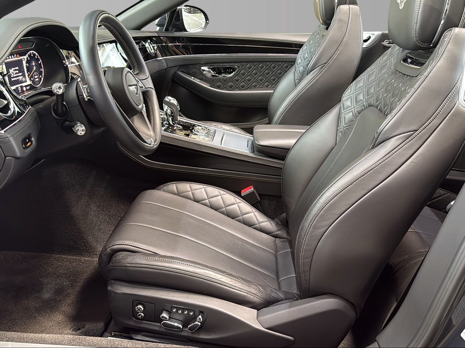 BENTLEY Continental GTC 4.0 V8-image-4