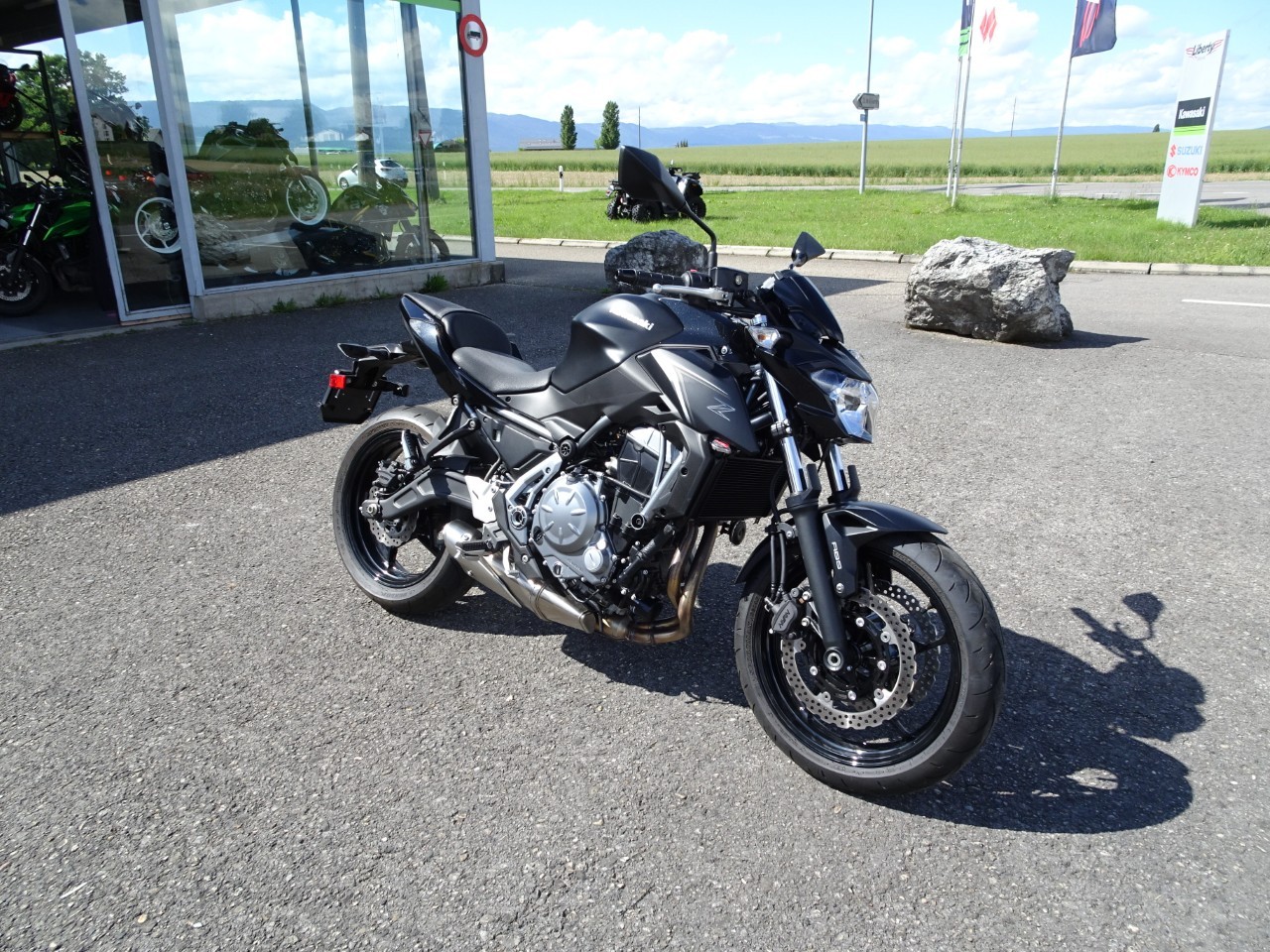 KAWASAKI Z 650 ABS (35kW)-showroom-element-1