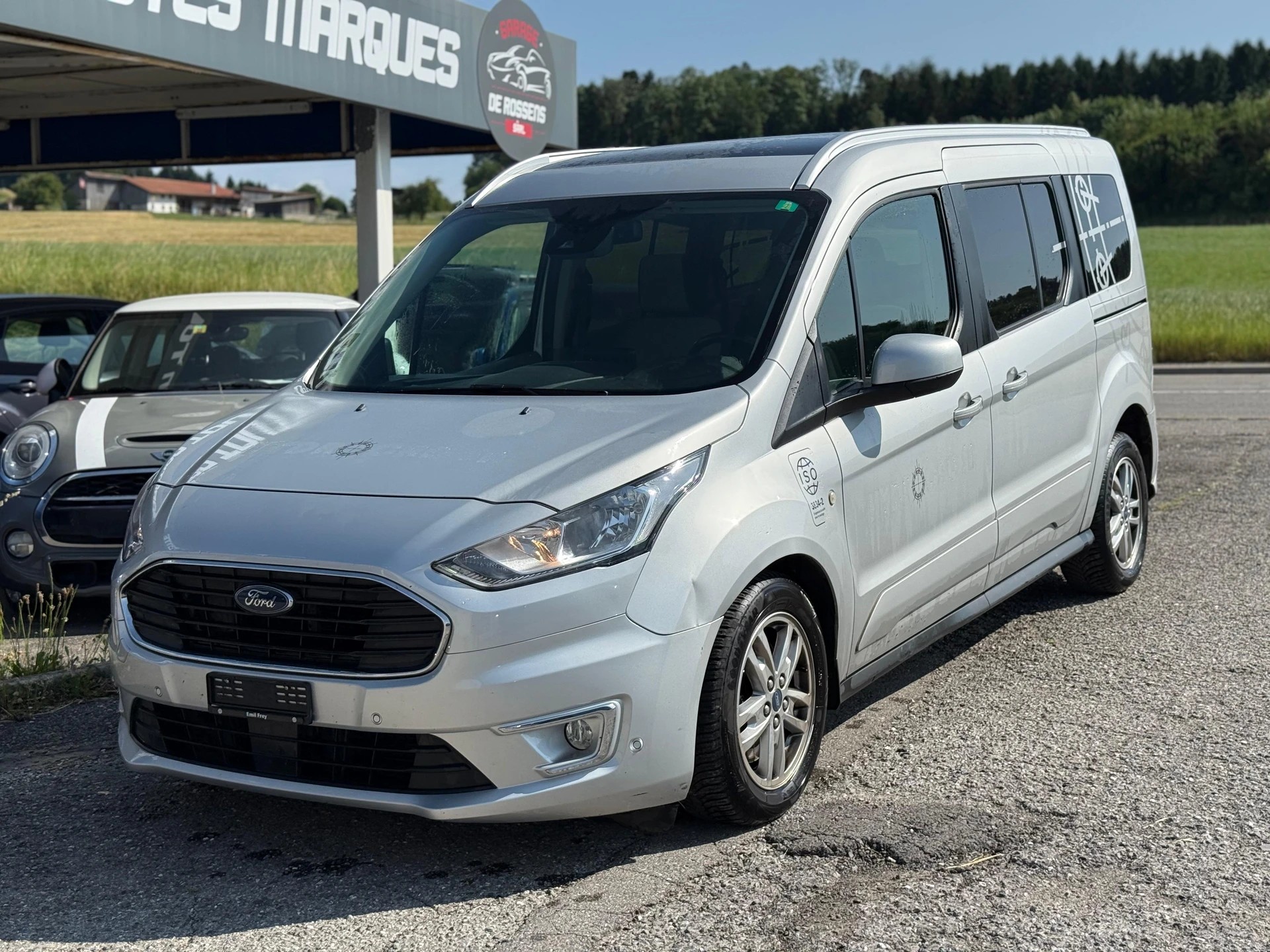 FORD Grand Tourneo Connect 1.5 EcoBlue Titanium Automat-image-2