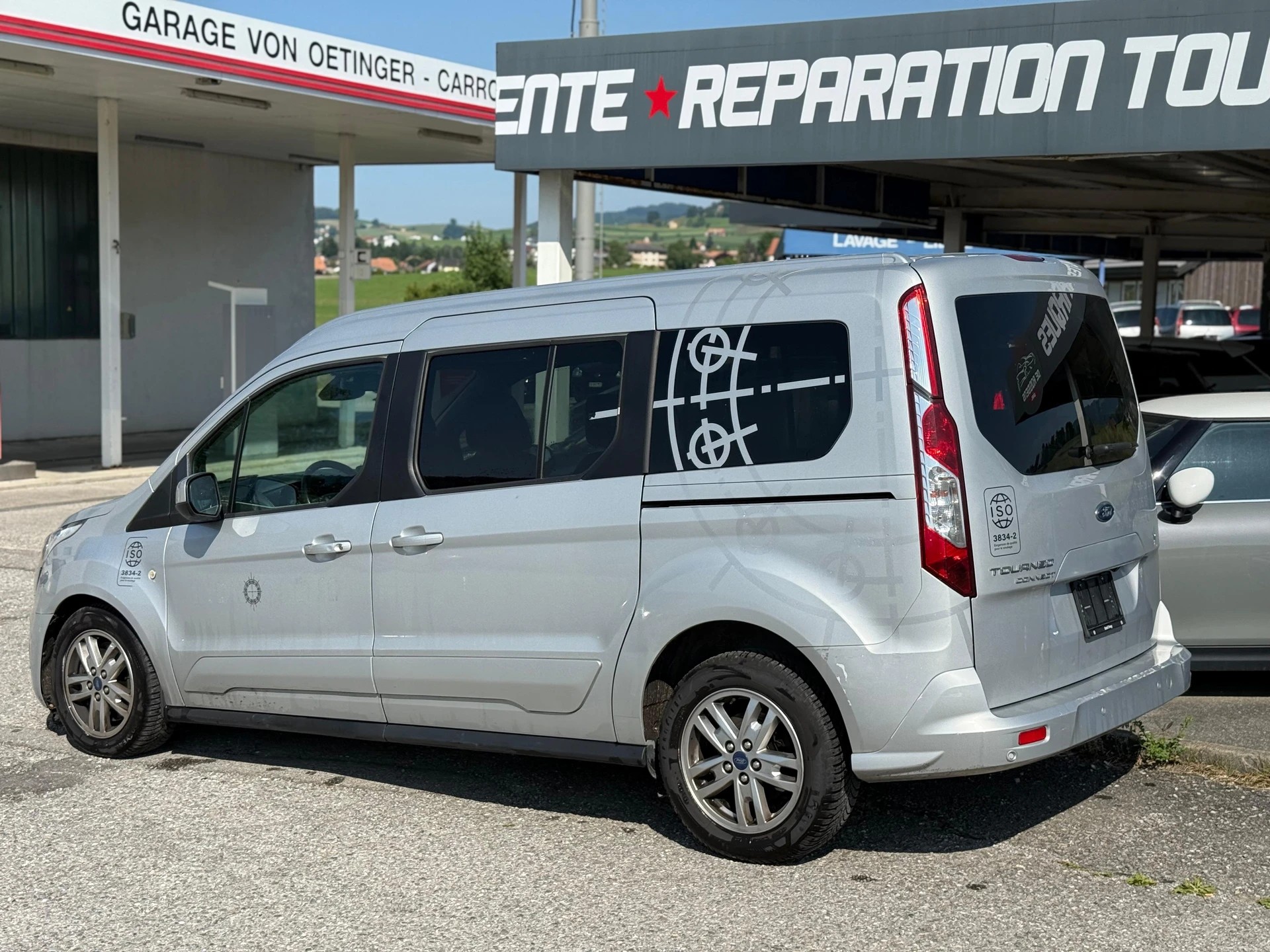 FORD Grand Tourneo Connect 1.5 EcoBlue Titanium Automat-image-3