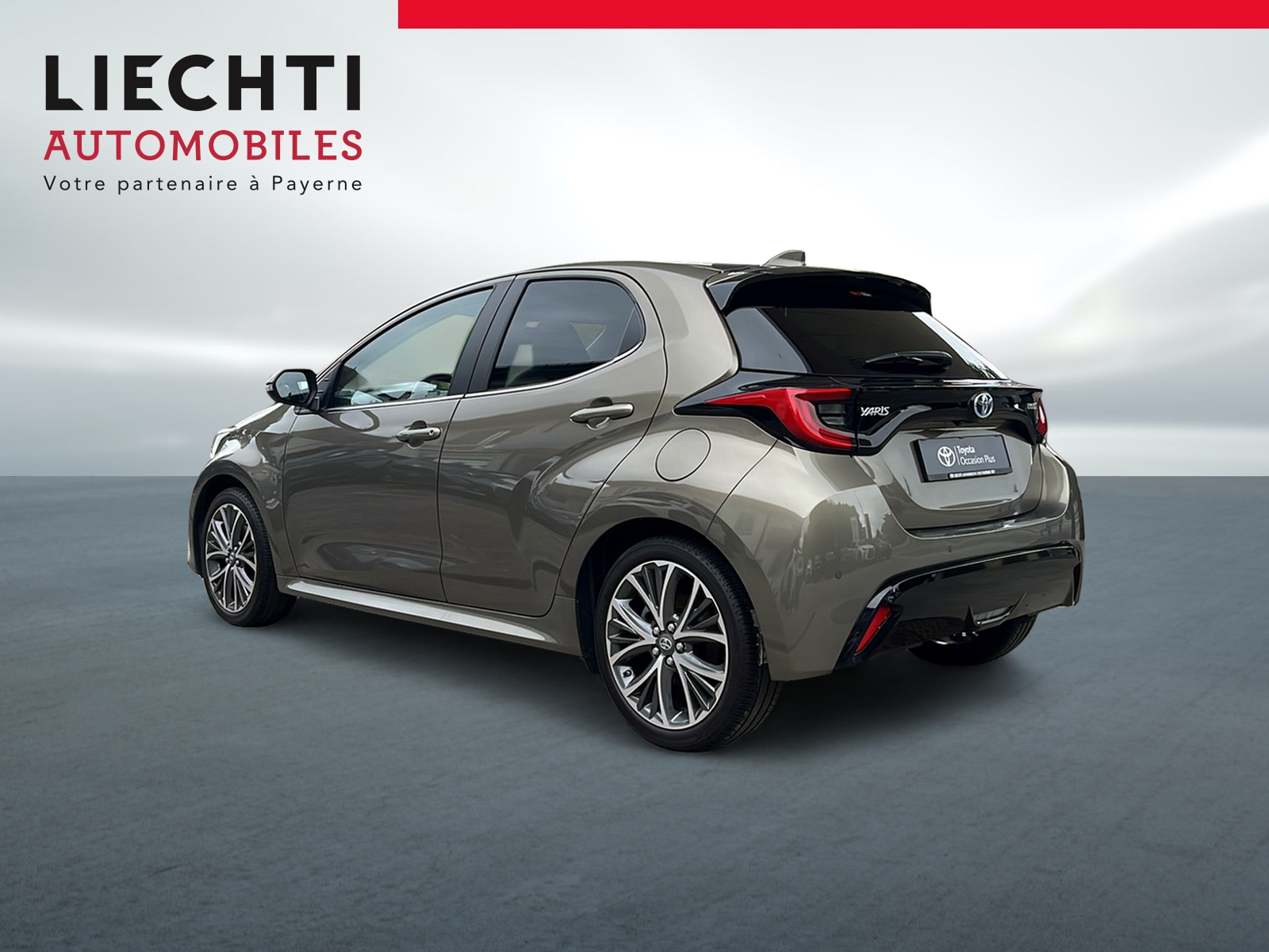 TOYOTA Yaris 1.5 Premium e-CVT-image-3