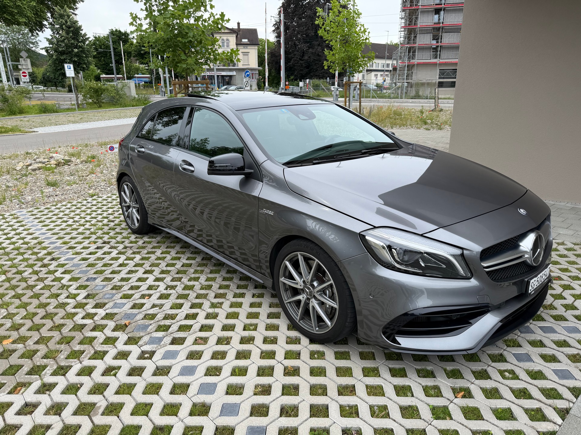 MERCEDES-BENZ A 45 AMG 4m-image-1