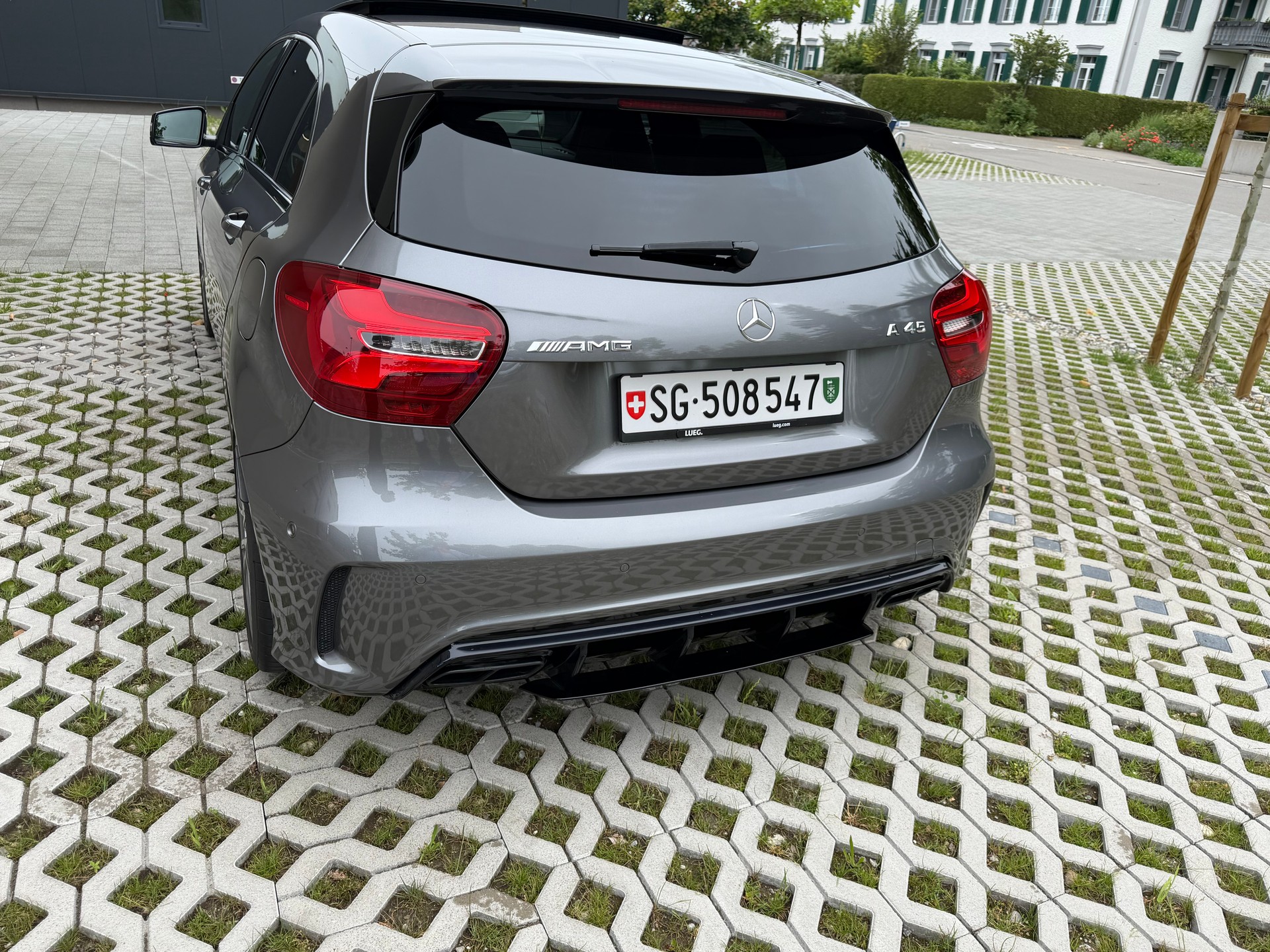 MERCEDES-BENZ A 45 AMG 4m-image-2