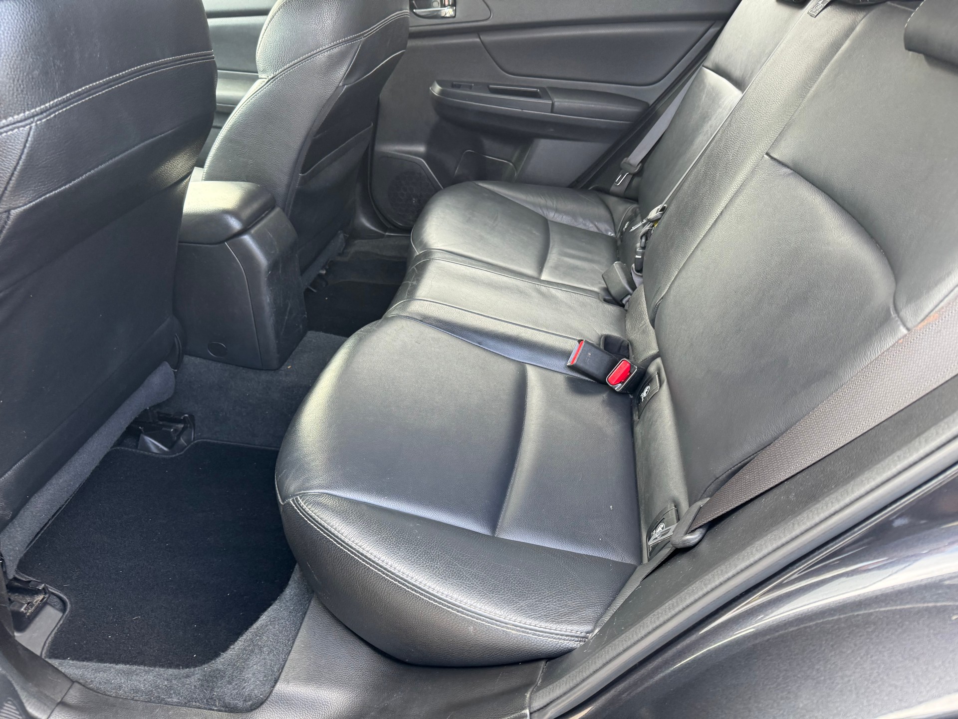 SUBARU XV 2.0 Swiss One AWD CVT-image-6