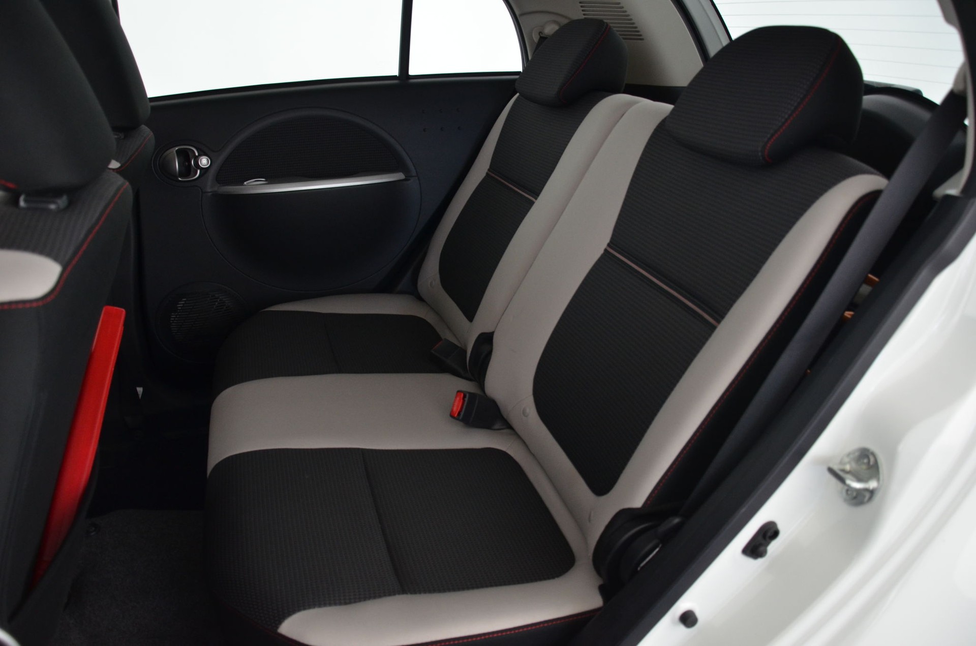MITSUBISHI i MiEV Style-image-13