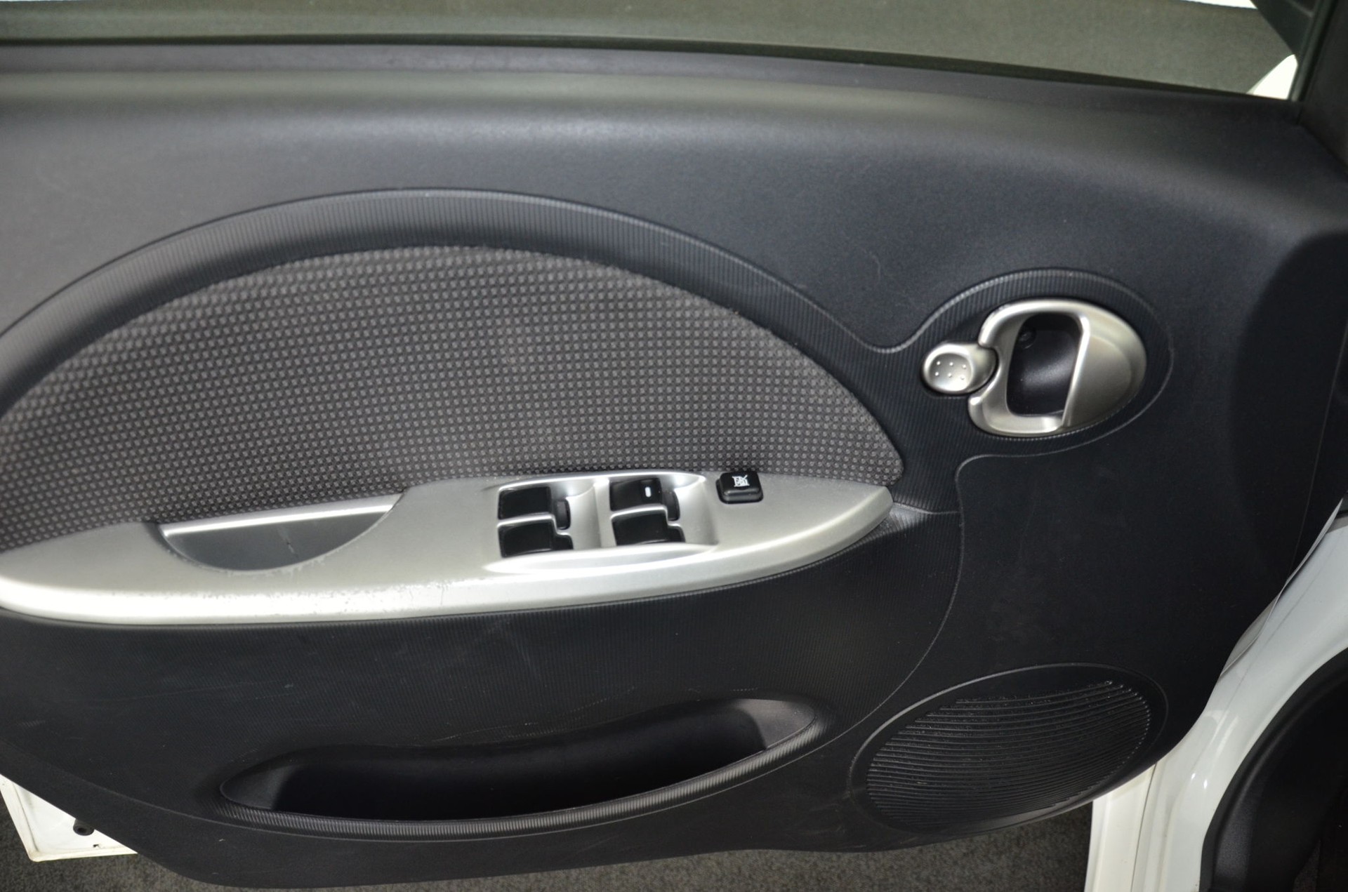 MITSUBISHI i MiEV Style-image-20