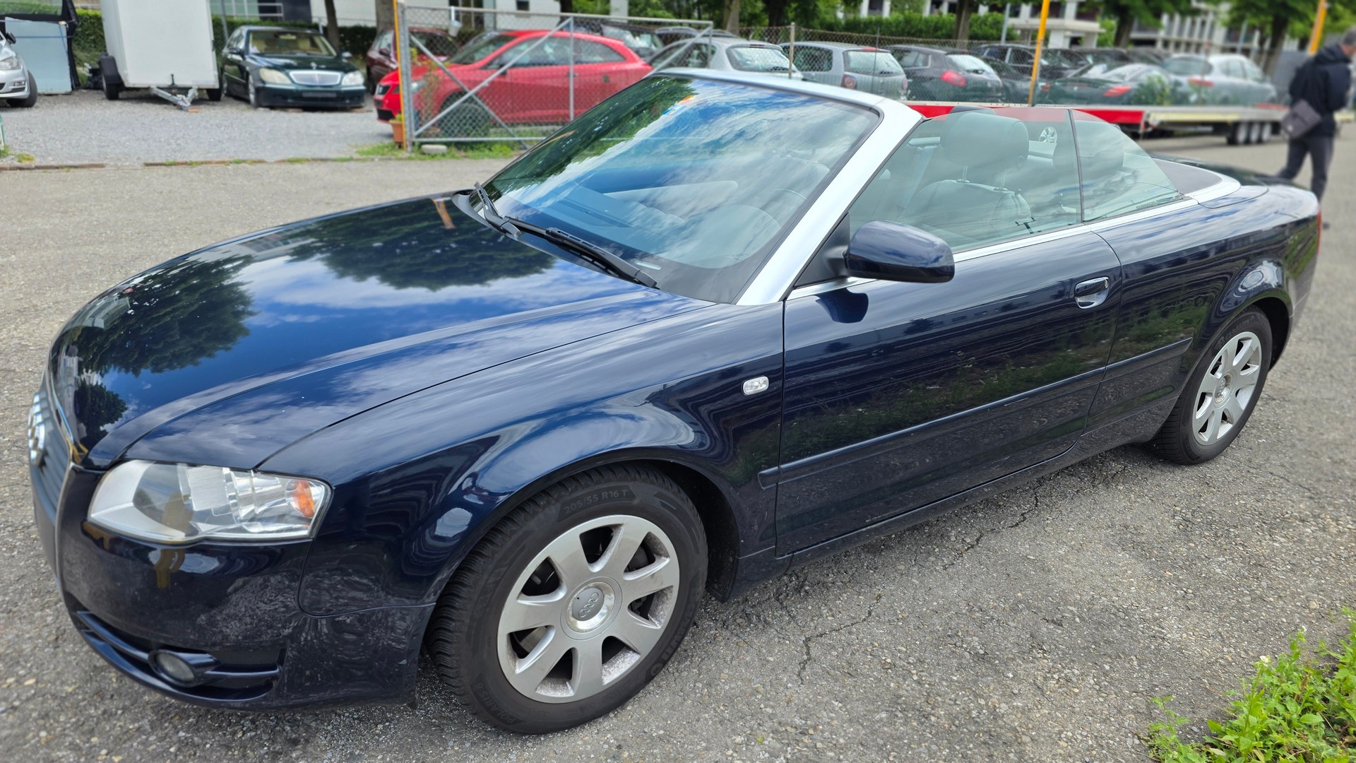 AUDI A4 Cabriolet 2.0T FSI multitronic-image-7