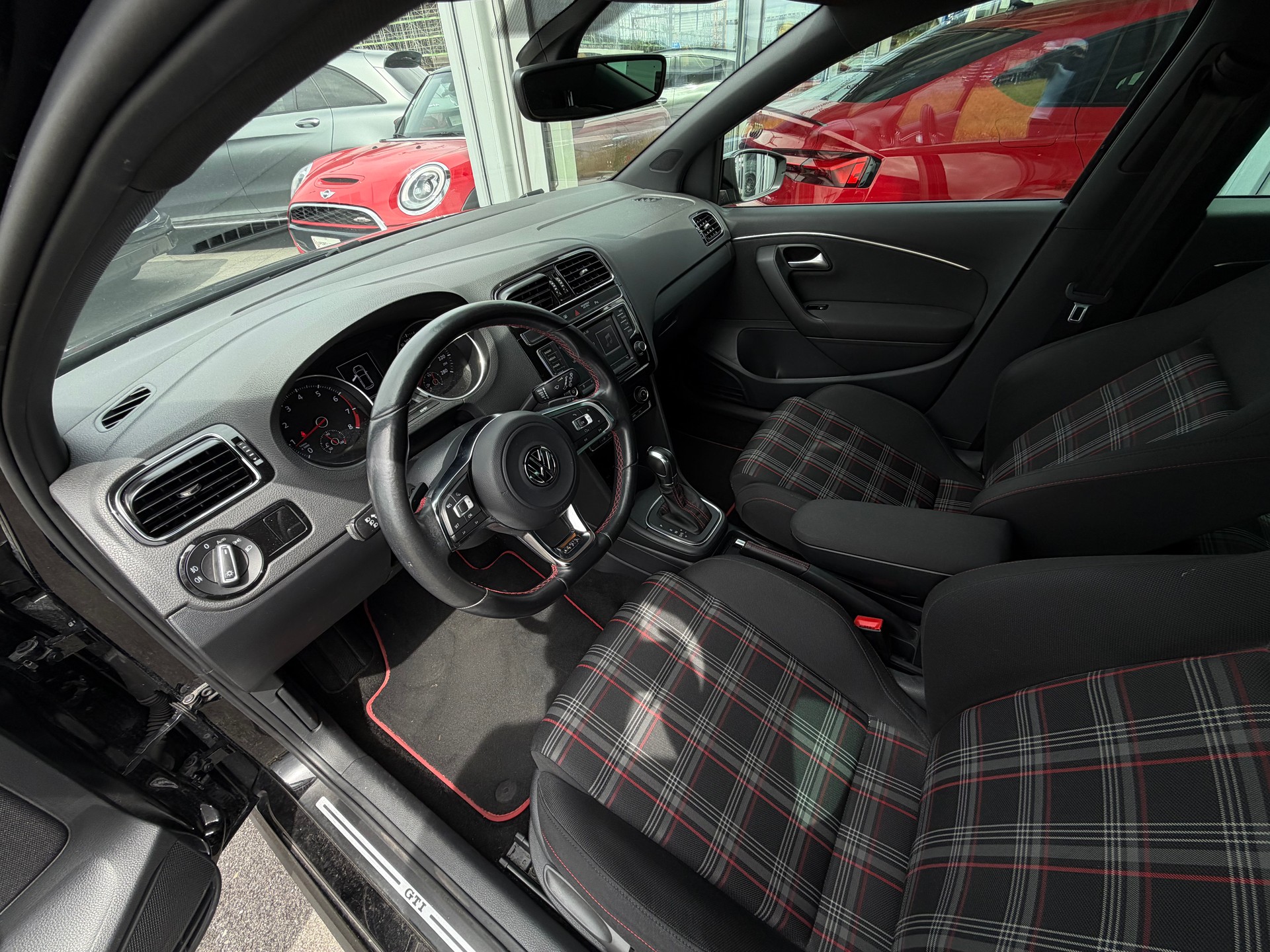 VW Polo 1.8 TSI GTI DSG-image-12
