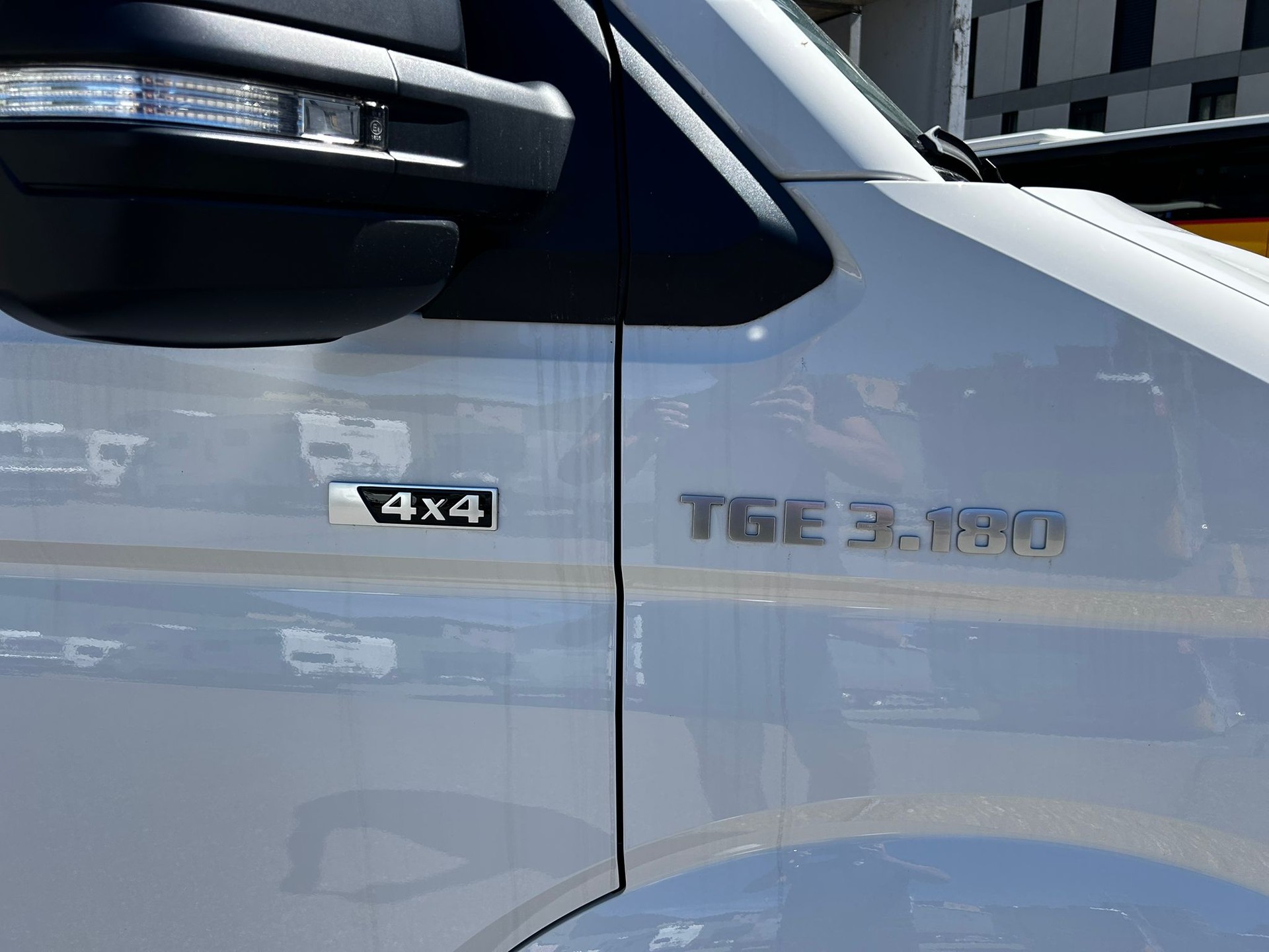 MAN TGE-image-2