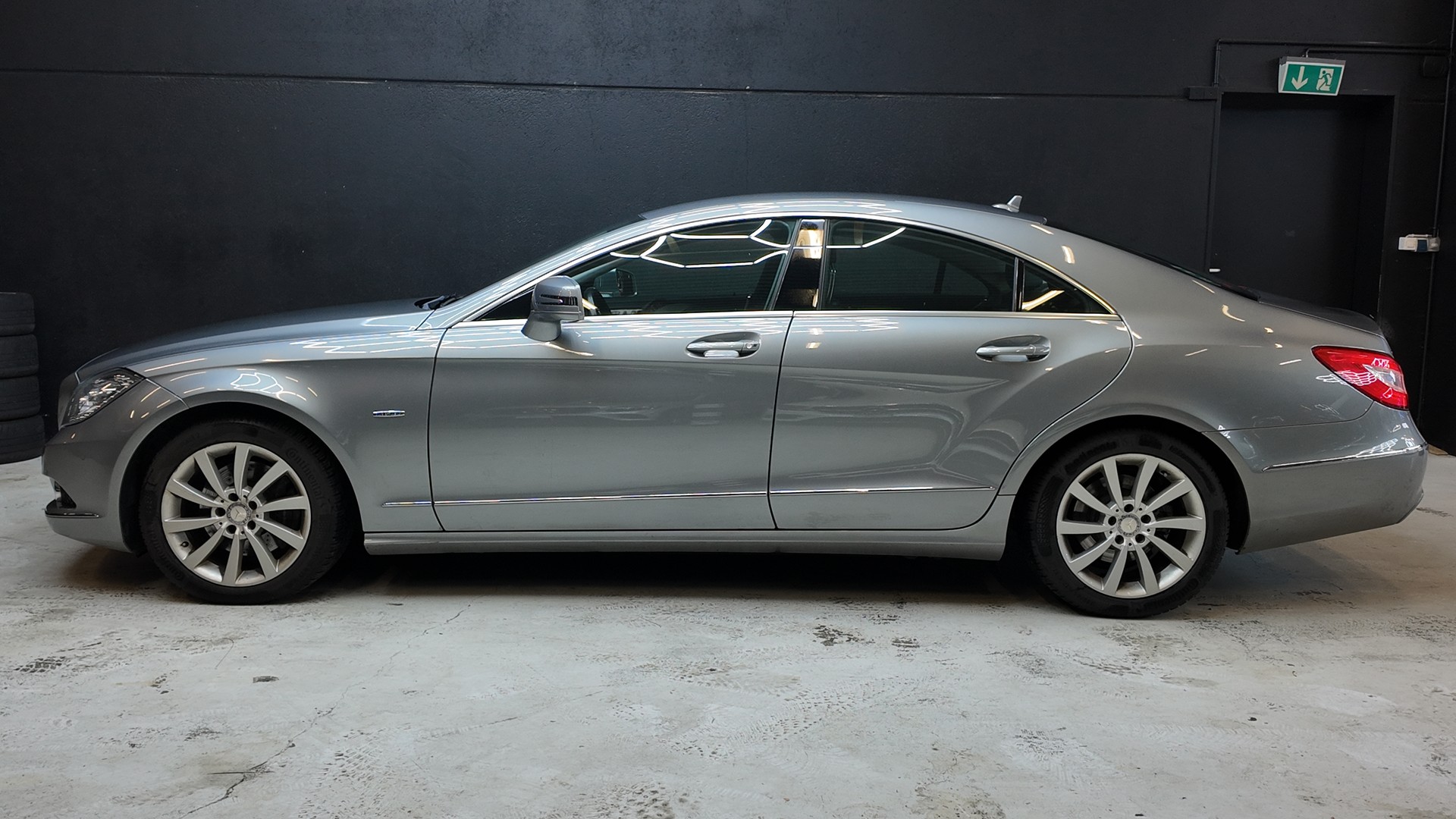 MERCEDES-BENZ CLS 350 CDI 4Matic 7G-Tronic-image-2