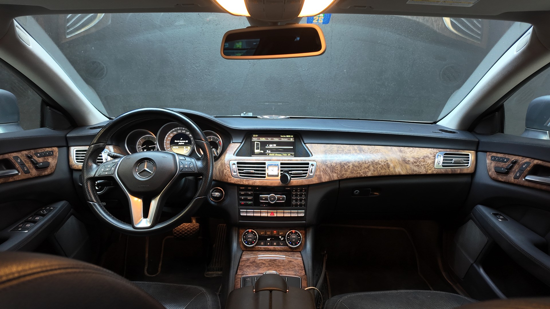 MERCEDES-BENZ CLS 350 CDI 4Matic 7G-Tronic-image-13