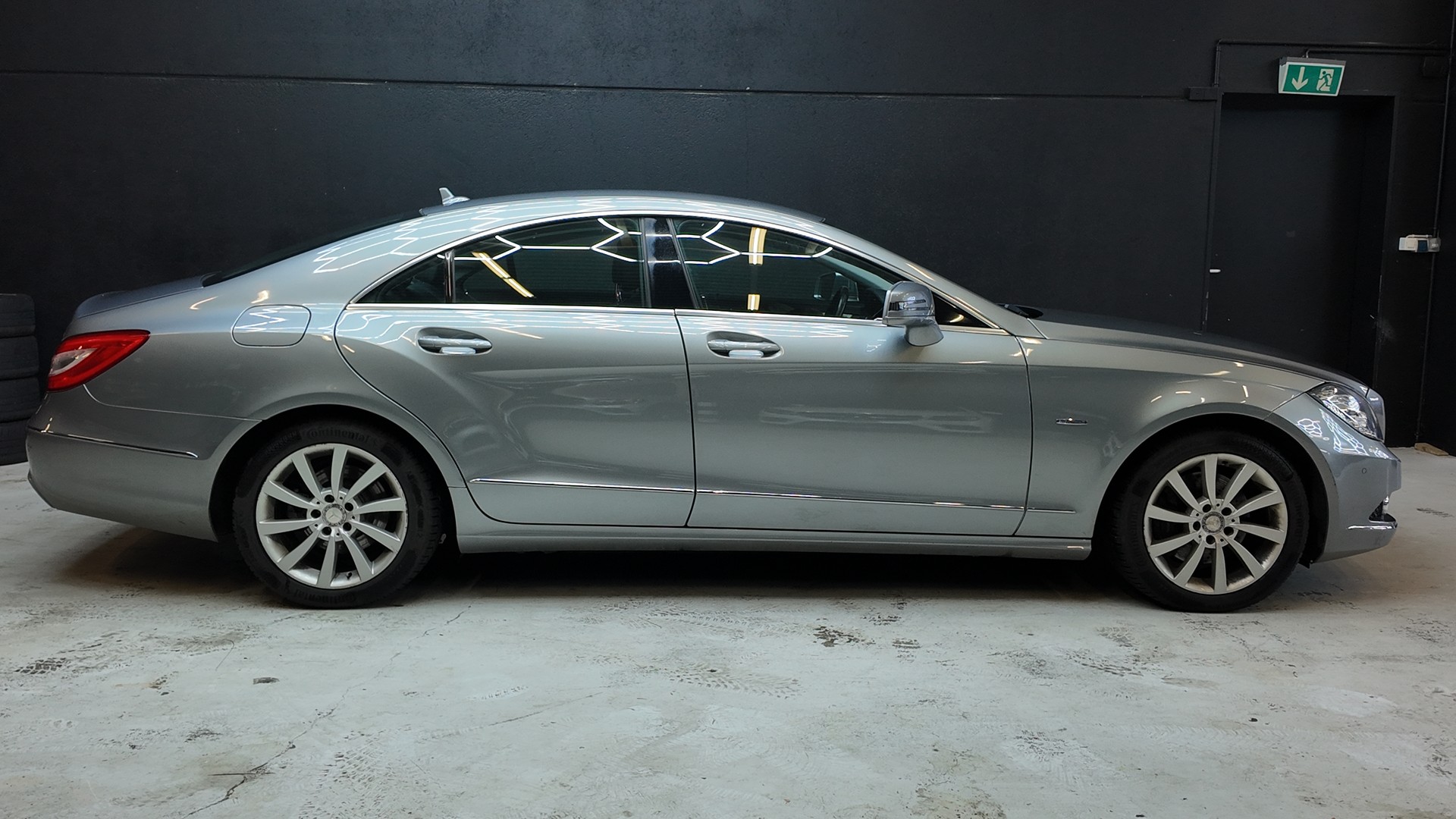 MERCEDES-BENZ CLS 350 CDI 4Matic 7G-Tronic-image-6